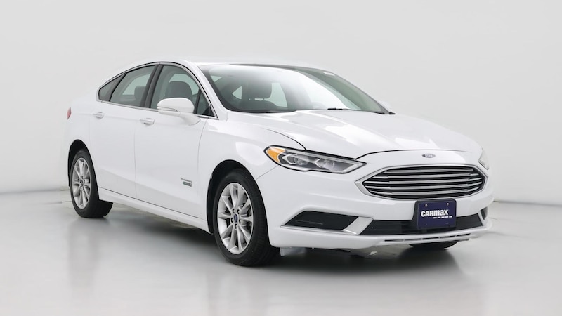 2018 Ford Fusion SE Hero Image