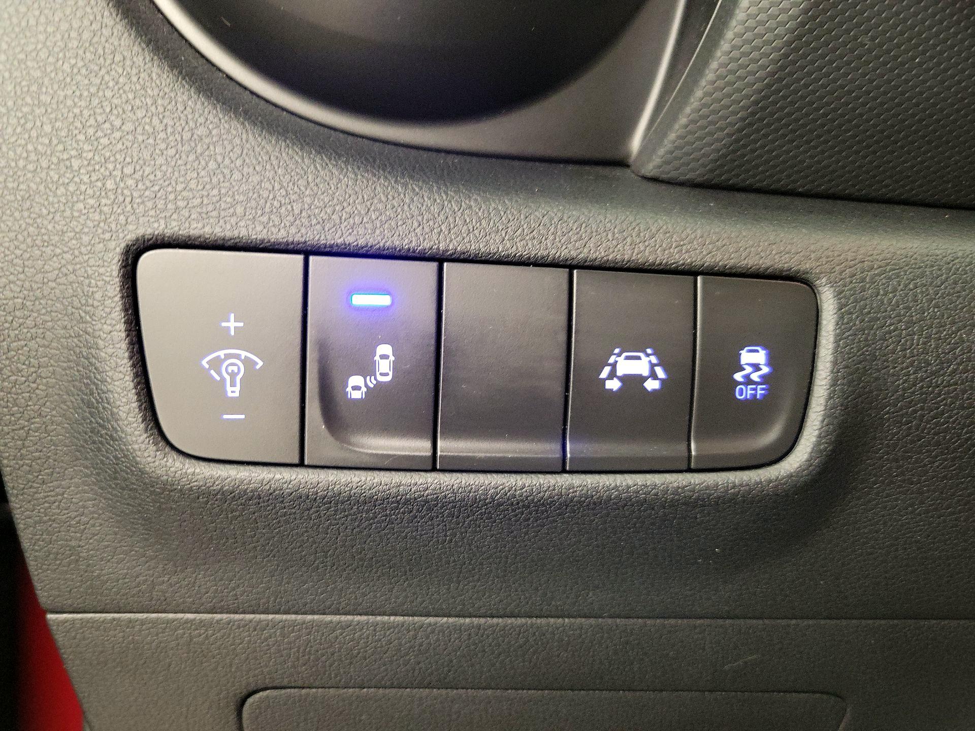 Thumbnail: 2021 Hyundai Kona - 13