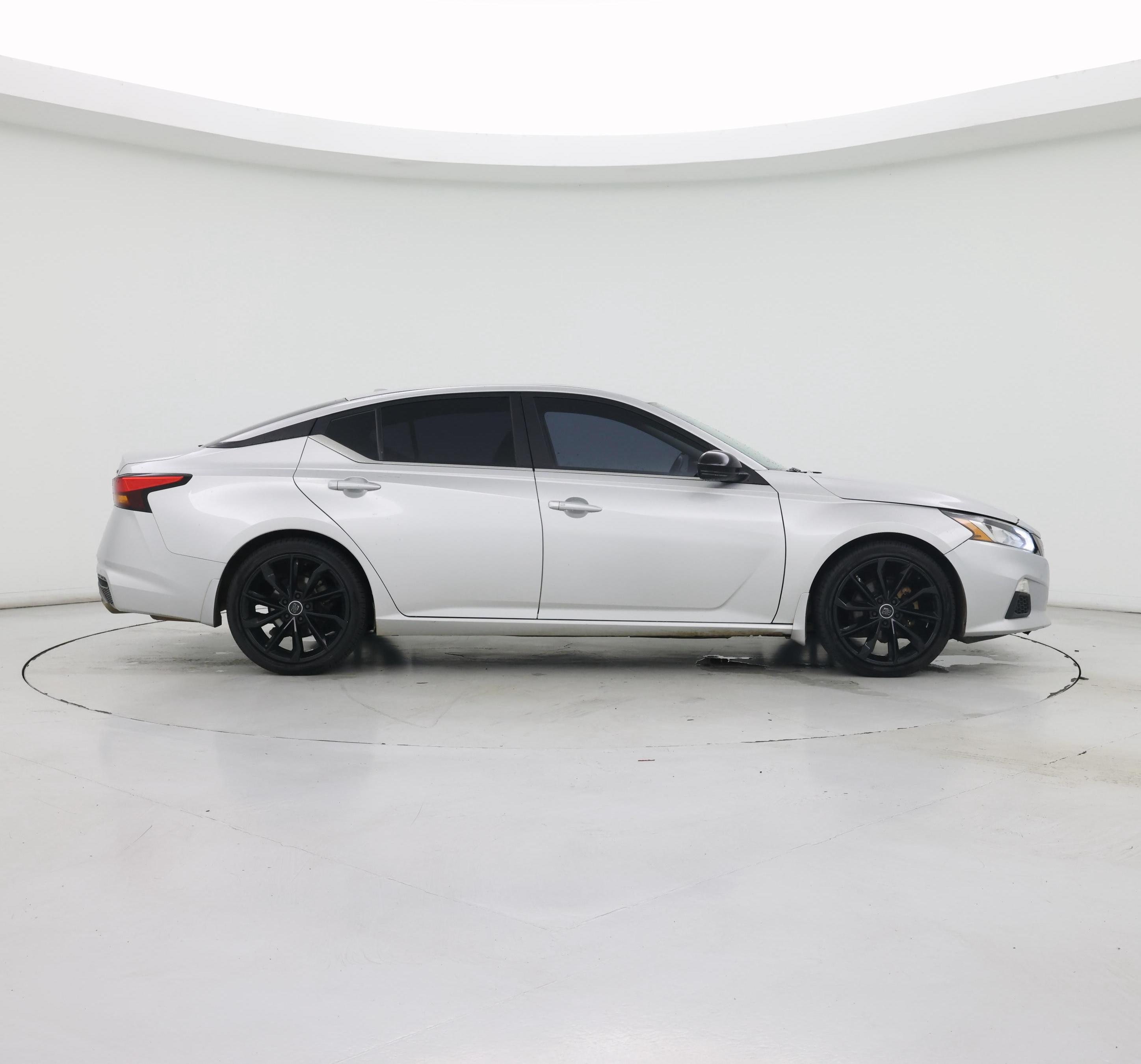 Thumbnail: 2020 Nissan Altima - 7