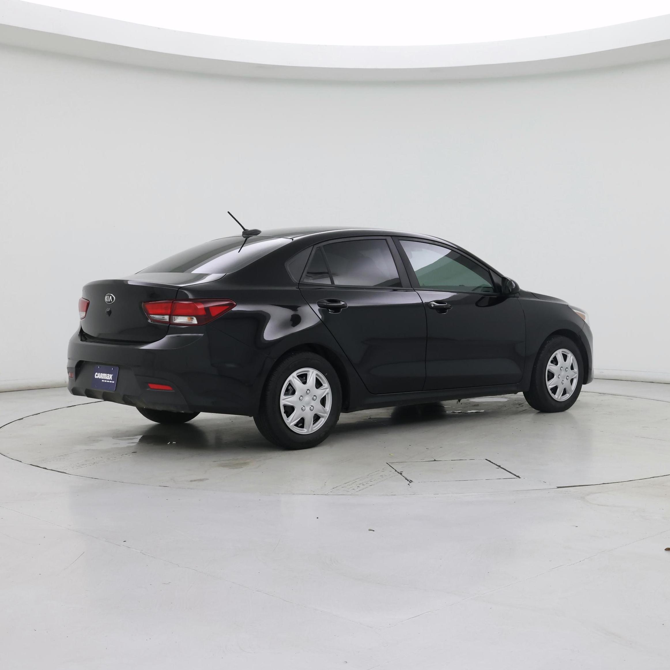 Thumbnail: 2020 Kia Rio - 8