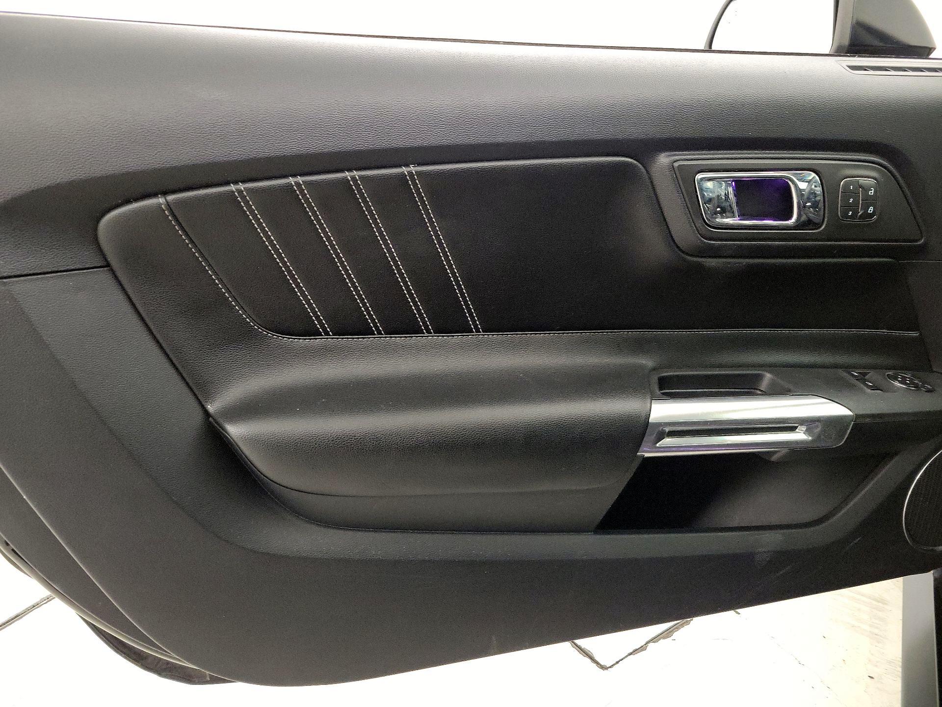 Thumbnail: 2015 Ford Mustang - 12