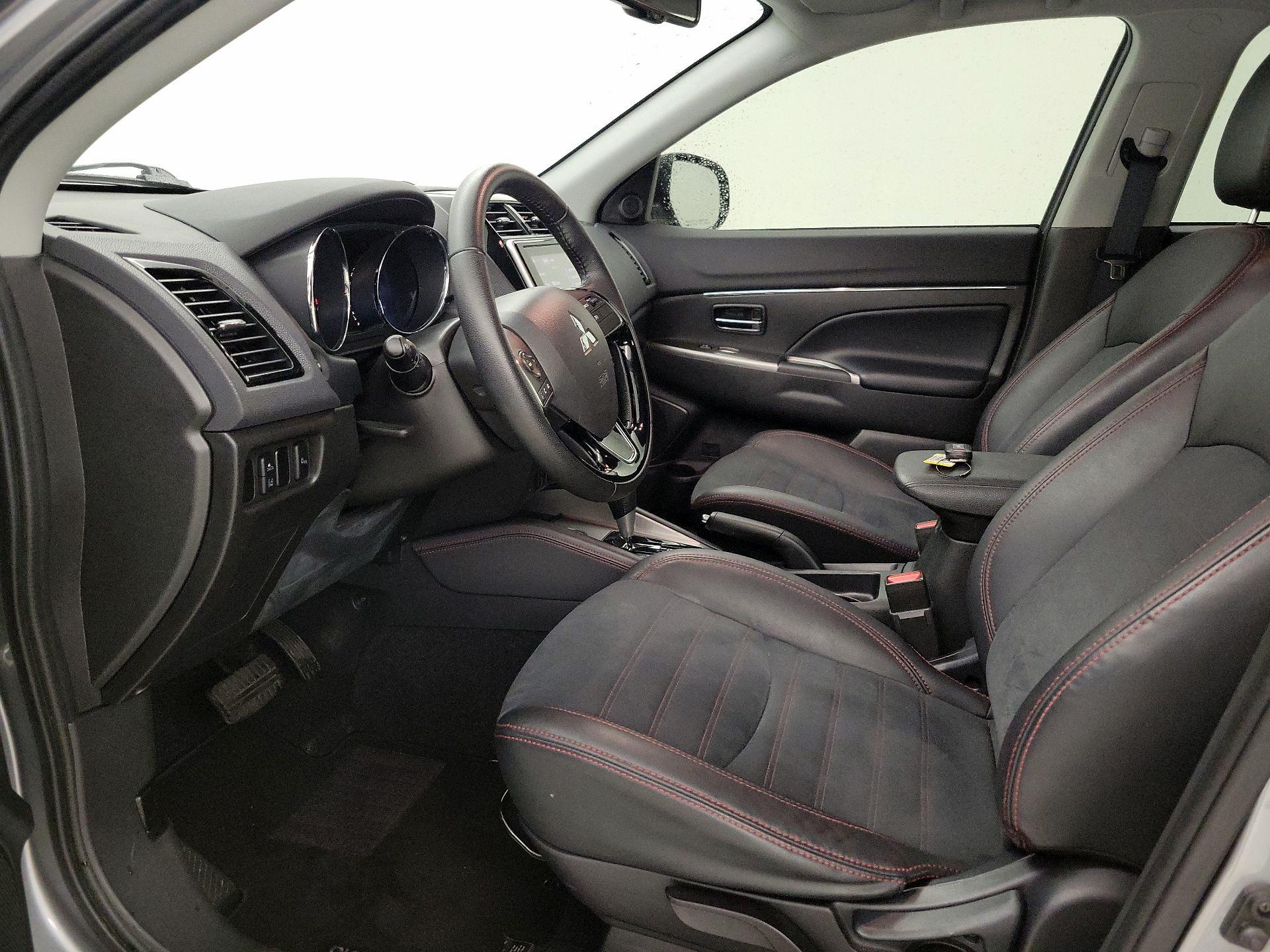 Thumbnail: 2022 Mitsubishi Outlander Sport - 11
