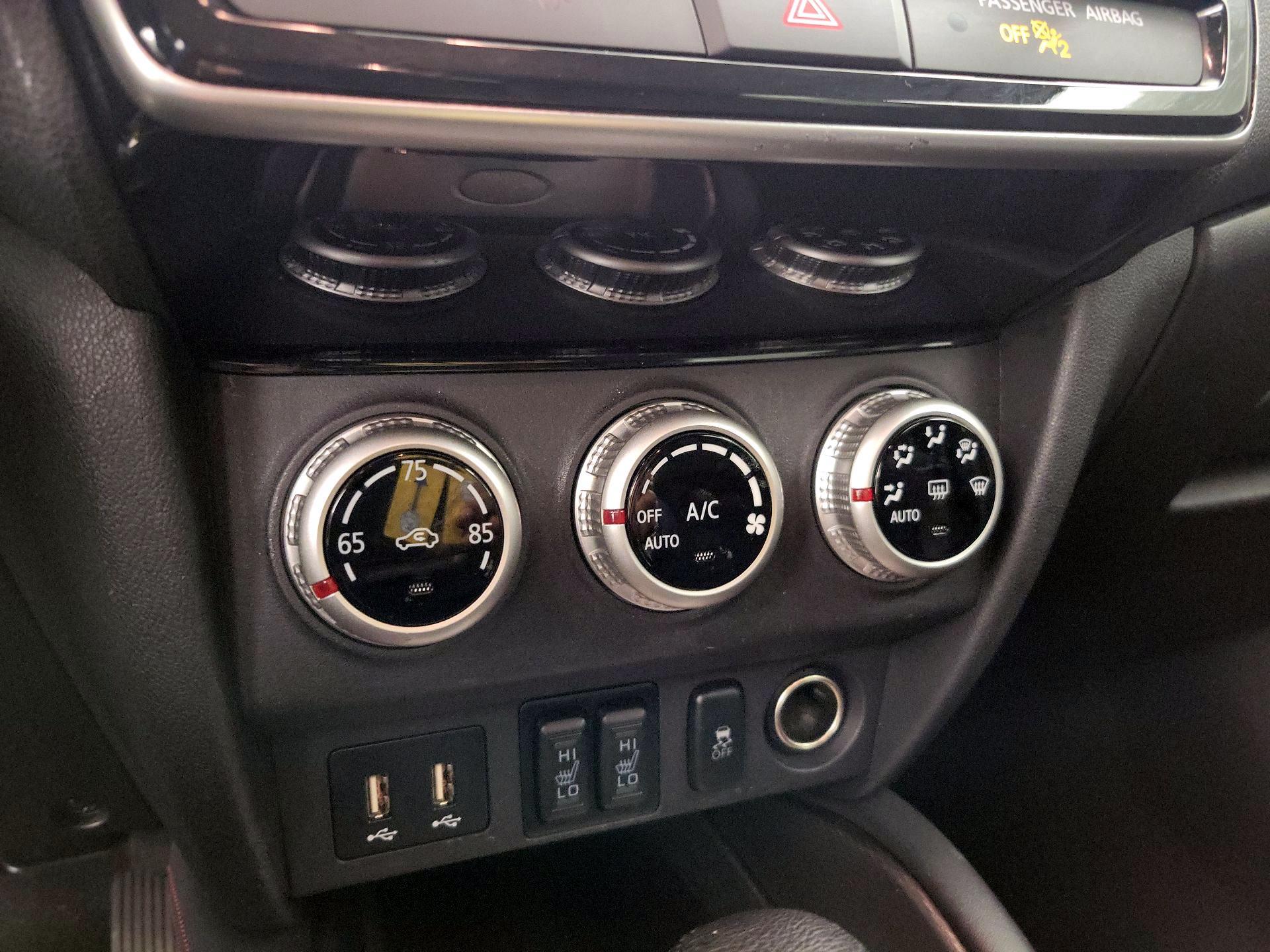 Thumbnail: 2022 Mitsubishi Outlander Sport - 16