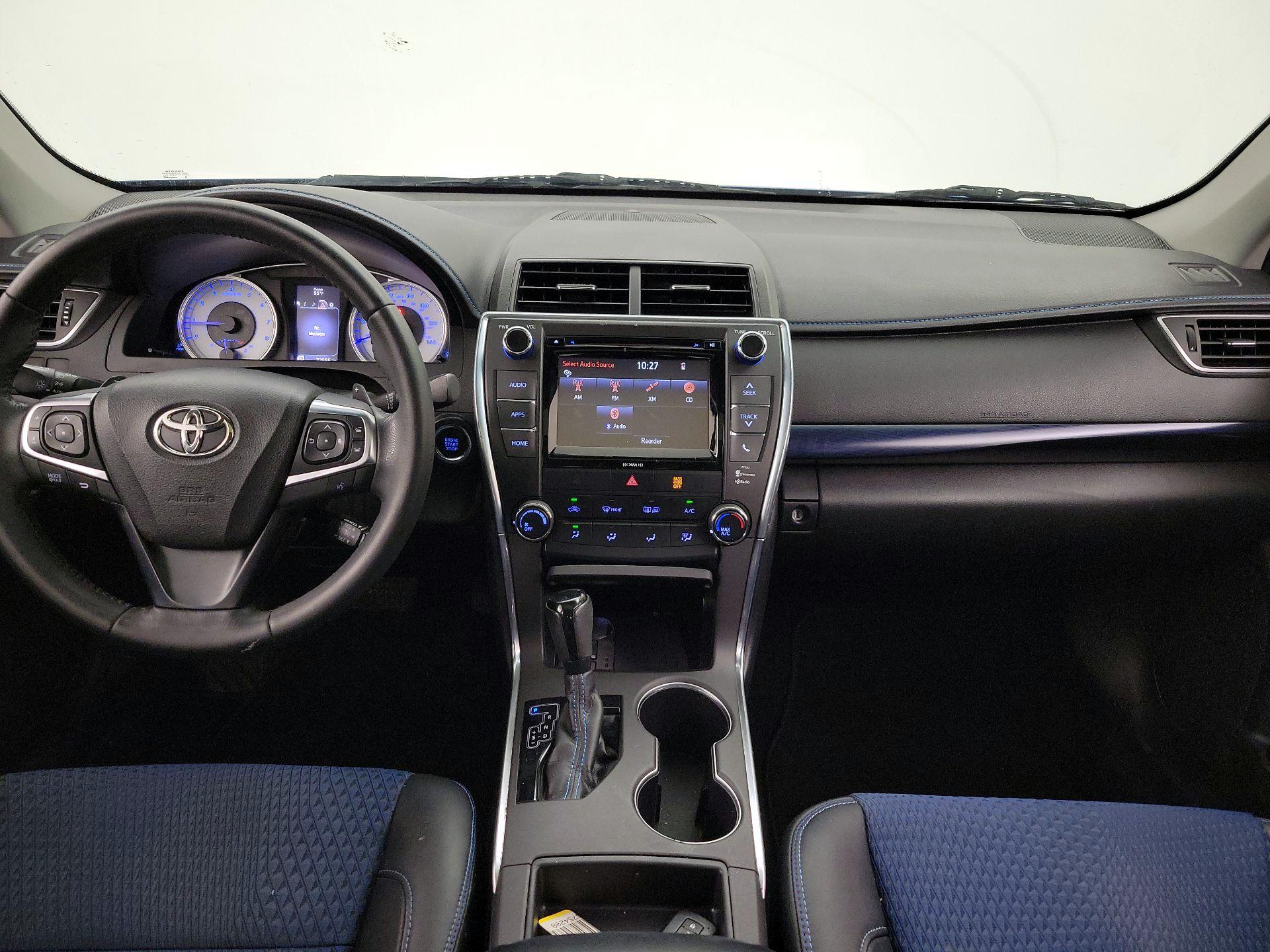 Thumbnail: 2016 Toyota Camry - 9
