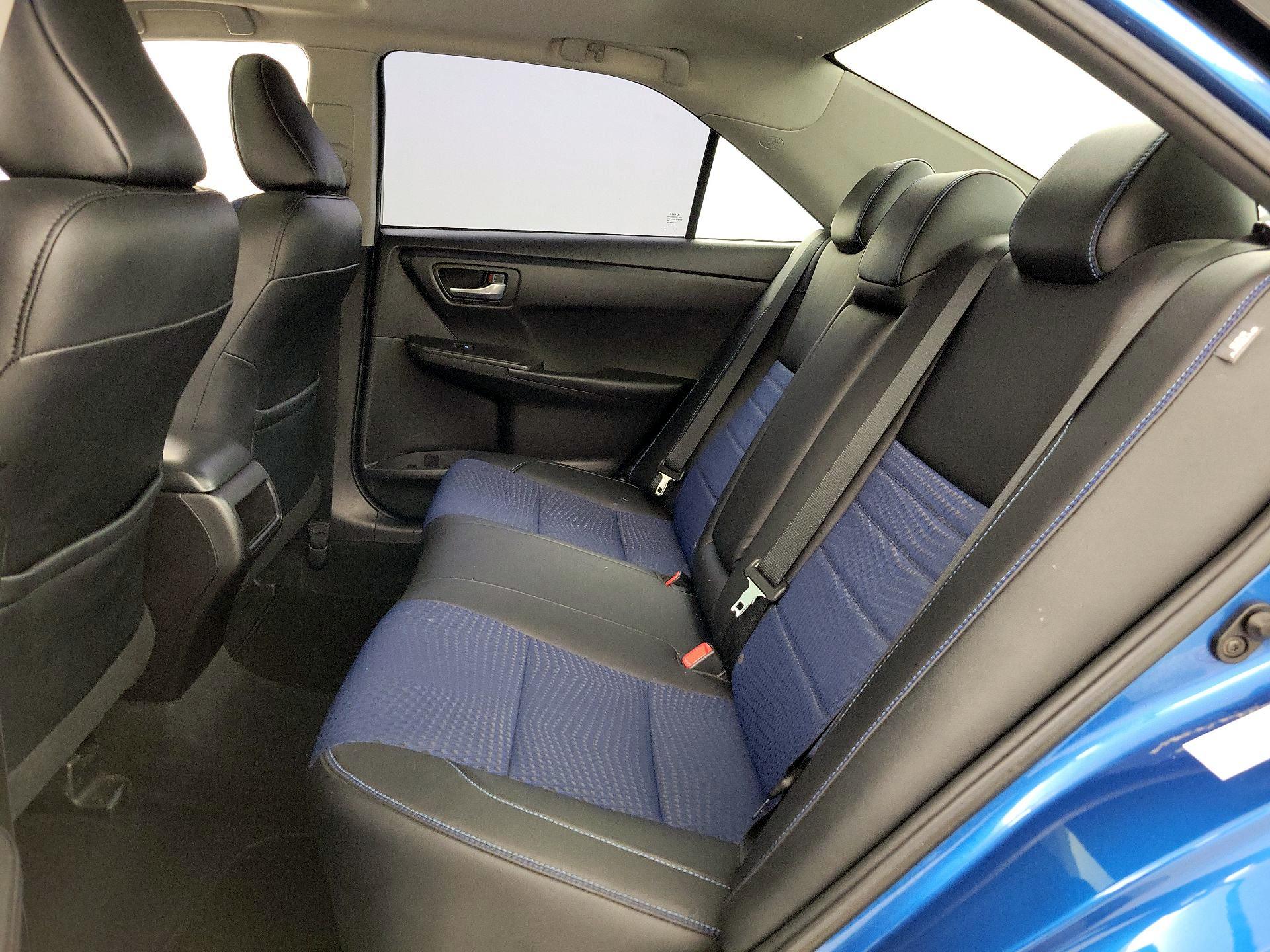 Thumbnail: 2016 Toyota Camry - 19