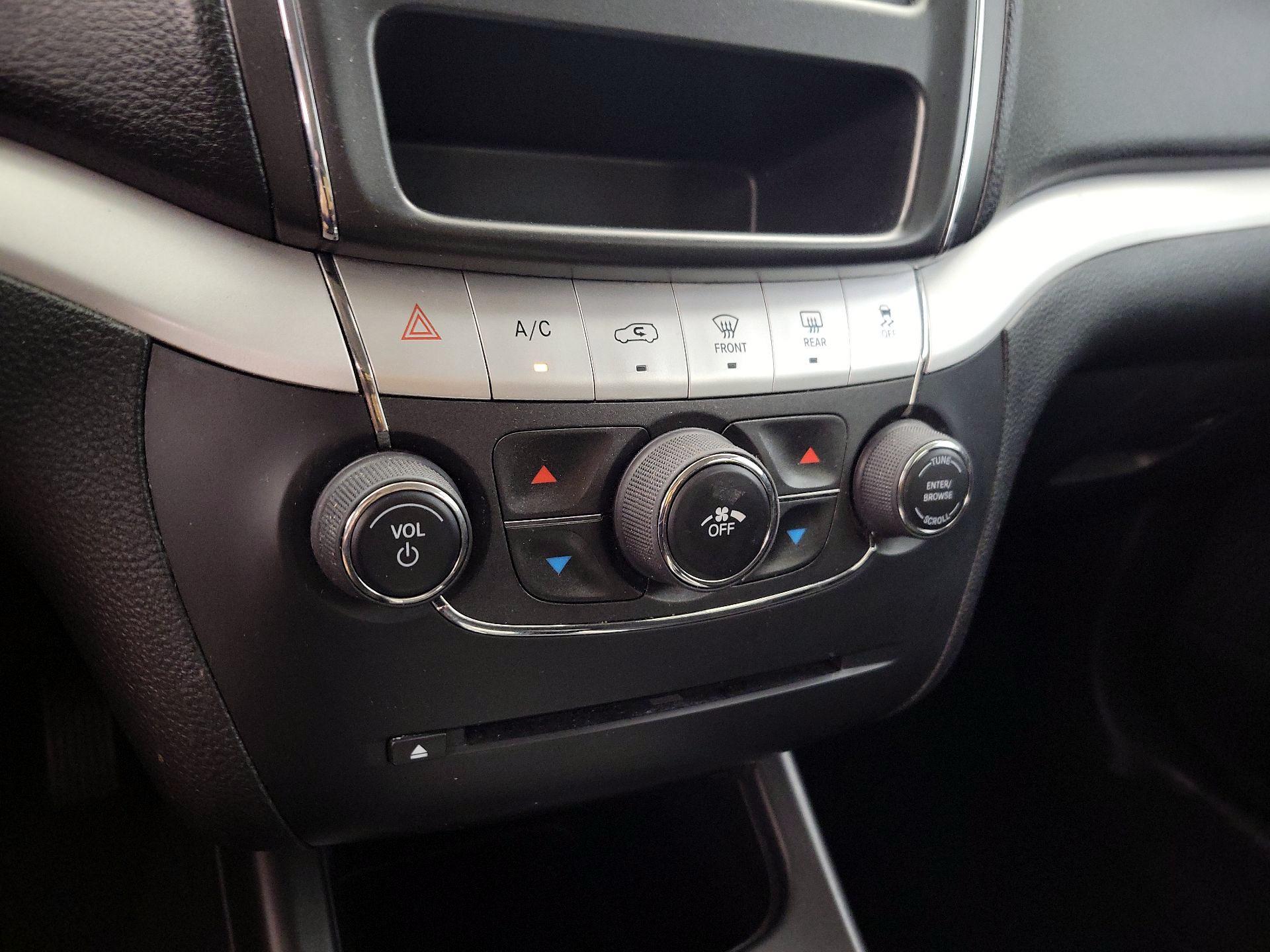 Thumbnail: 2019 Dodge Journey - 16