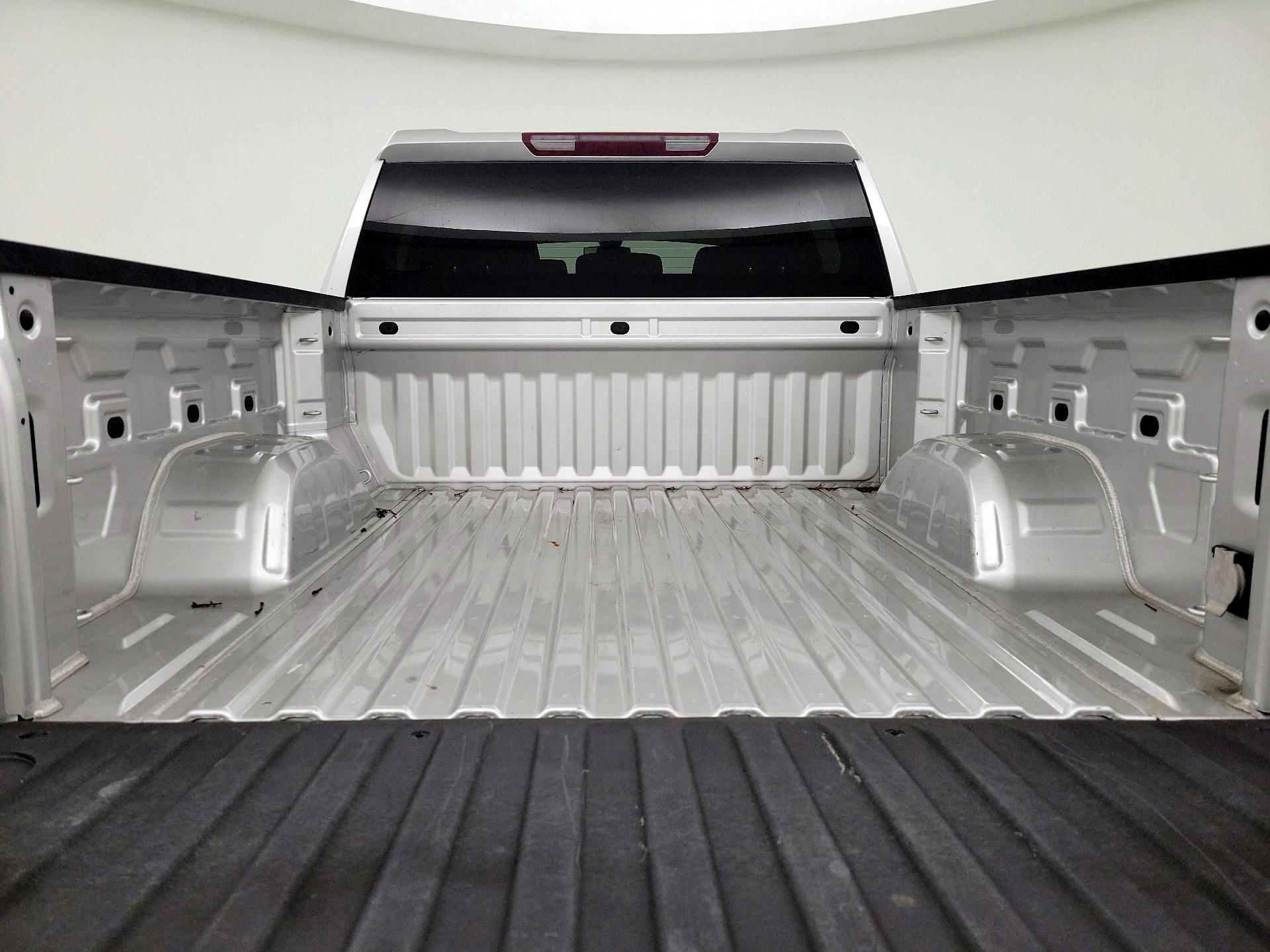 Thumbnail: 2022 Chevrolet Silverado 1500 - 19