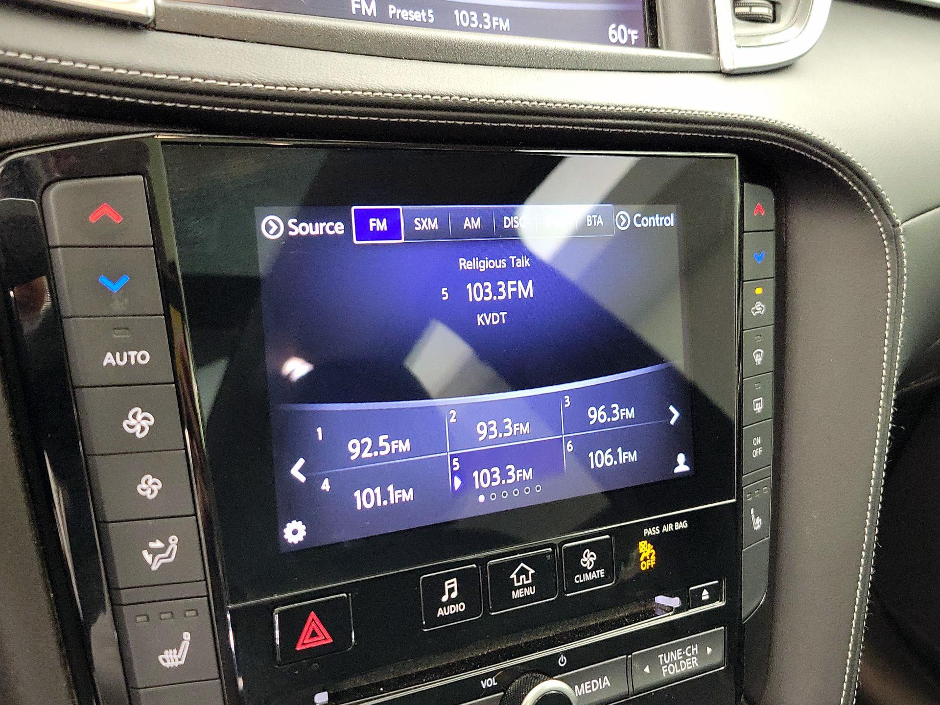 Thumbnail: 2019 INFINITI QX50 - 16