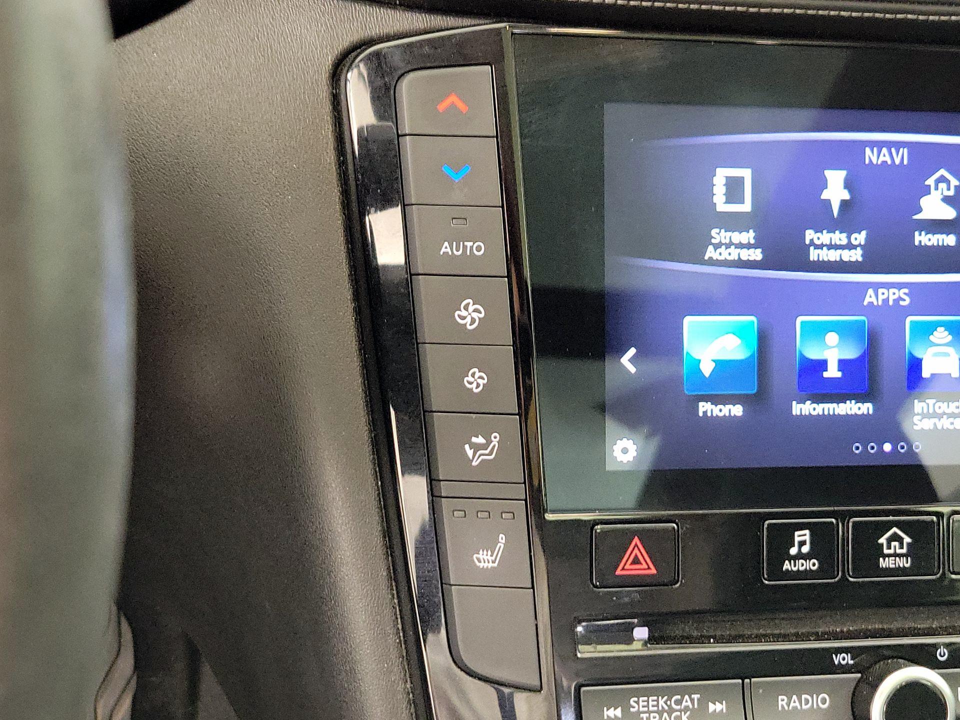 Thumbnail: 2019 INFINITI QX50 - 17