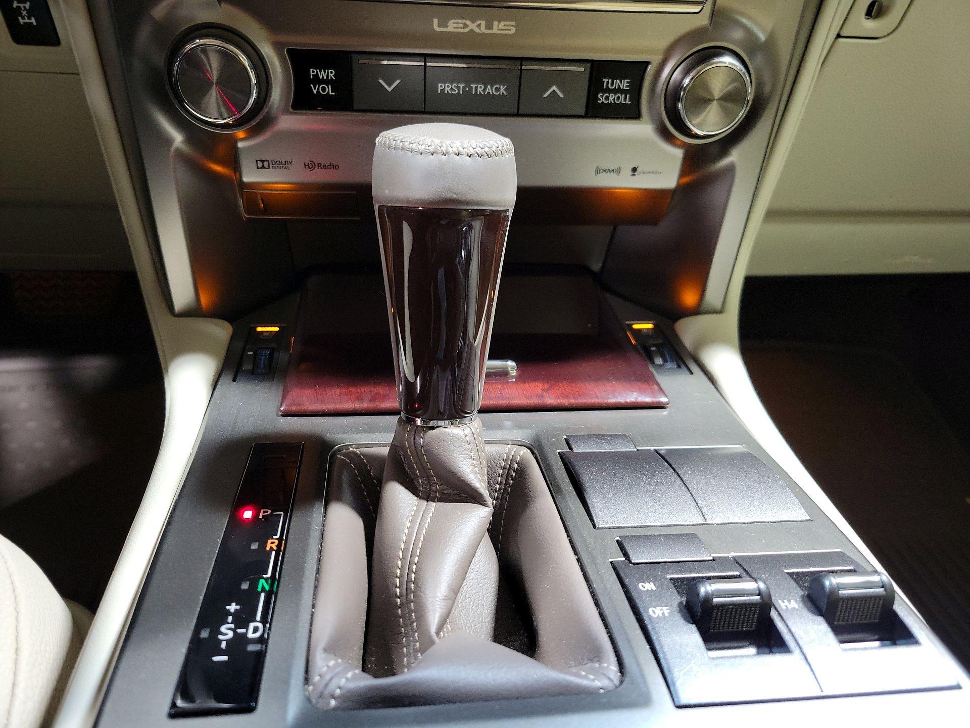 Thumbnail: 2019 Lexus GX - 18