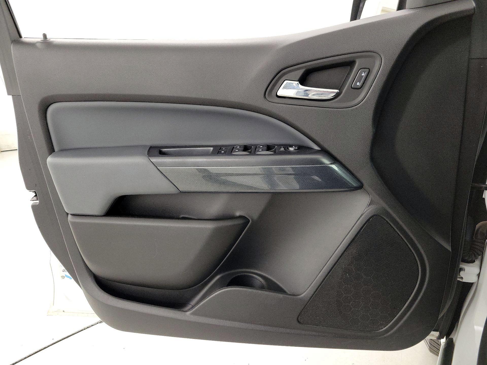 Thumbnail: 2021 Chevrolet Colorado - 12