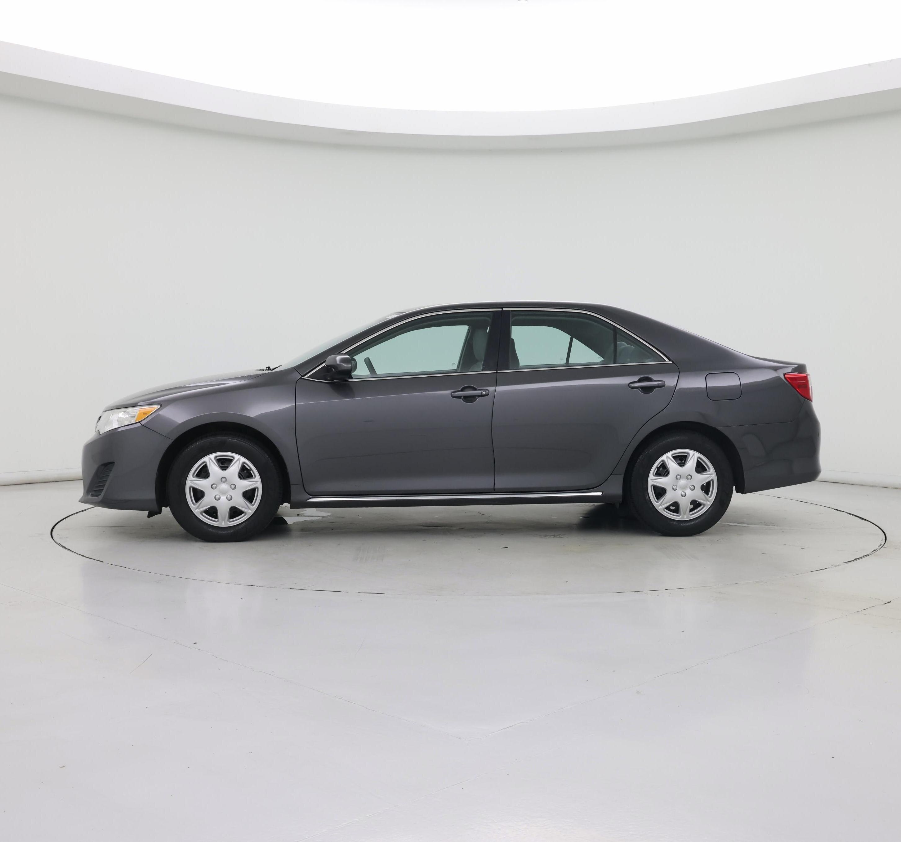 Thumbnail: 2014 Toyota Camry - 3