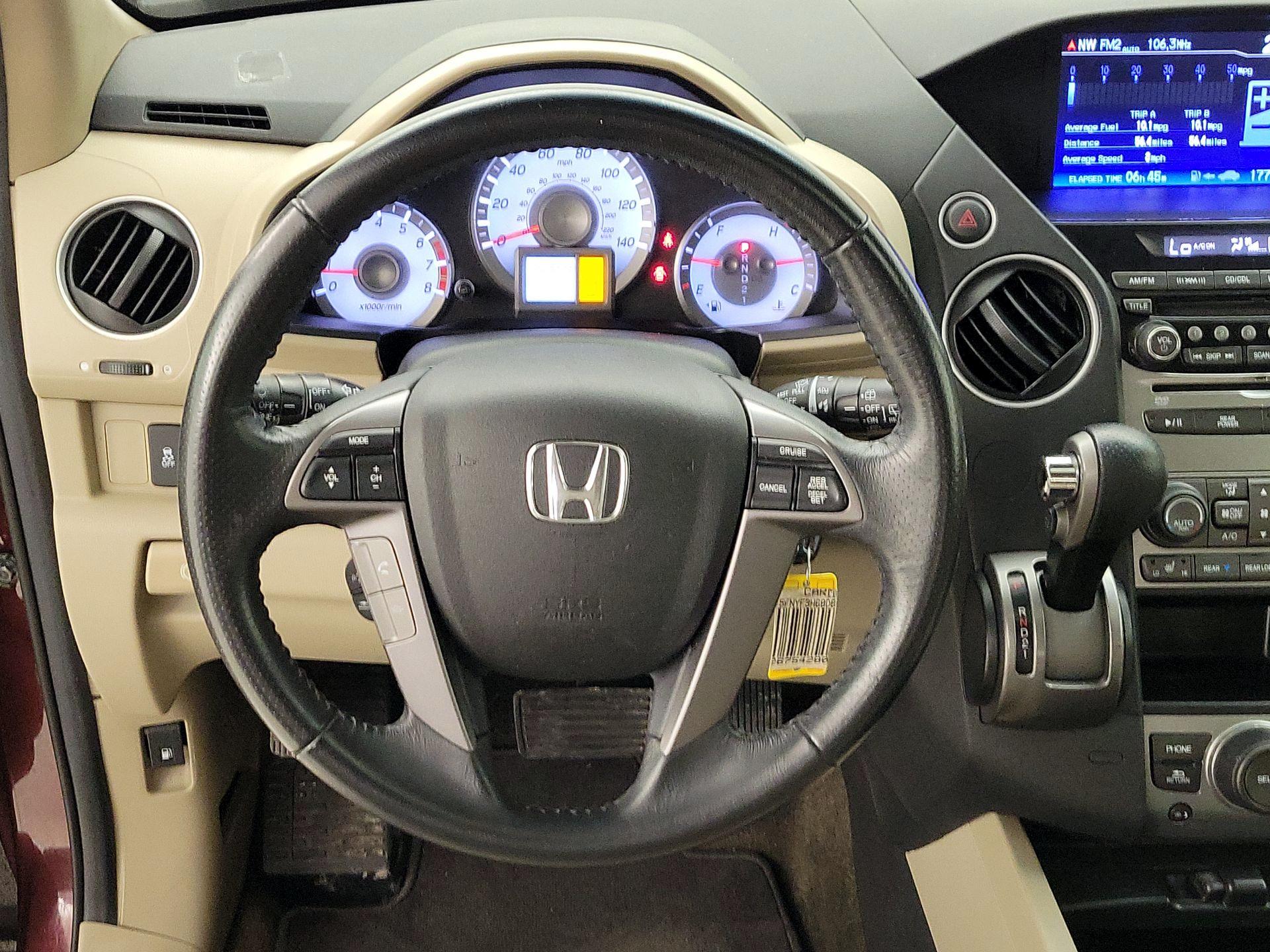 Thumbnail: 2013 Honda Pilot - 10