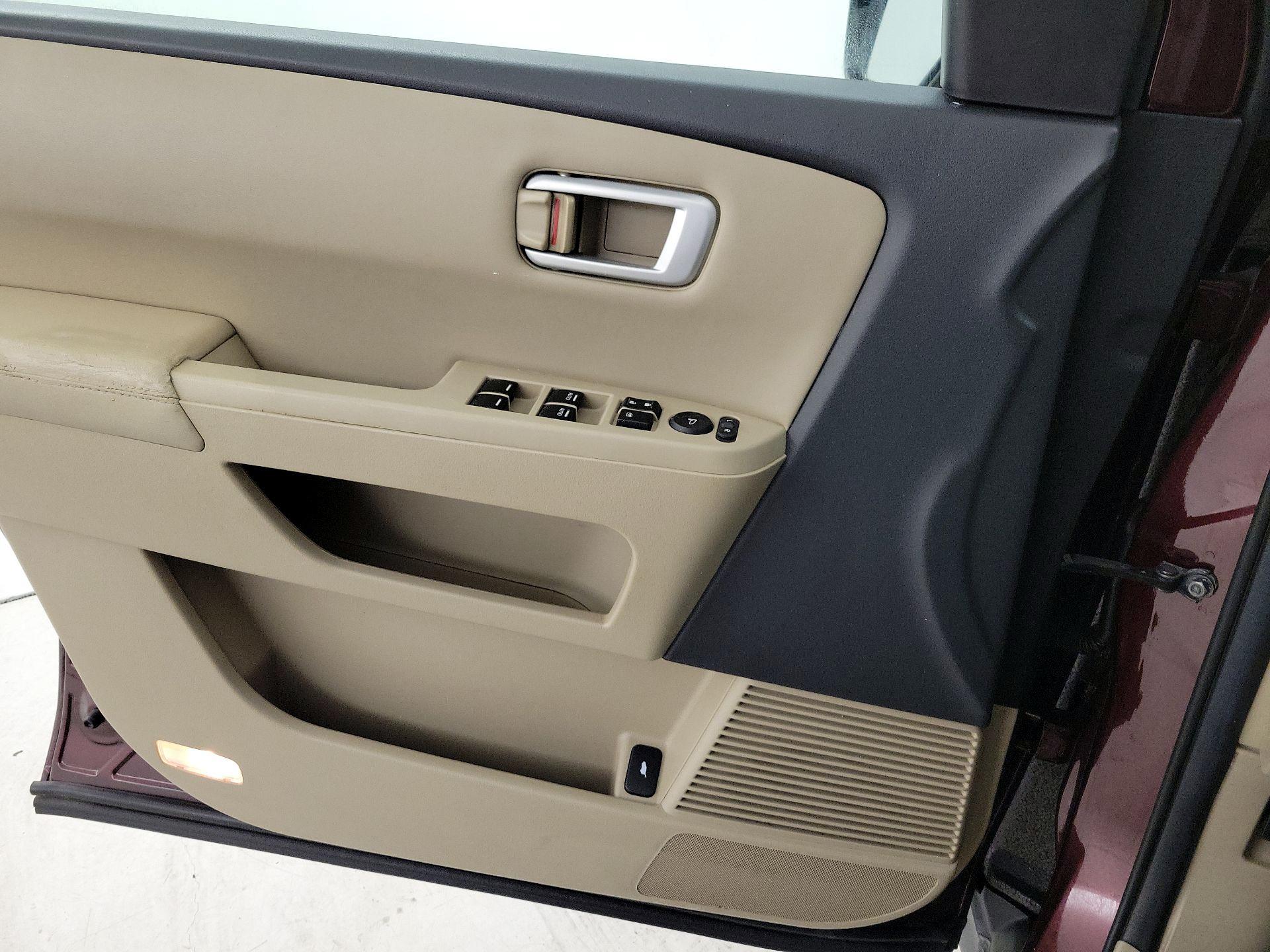 Thumbnail: 2013 Honda Pilot - 12