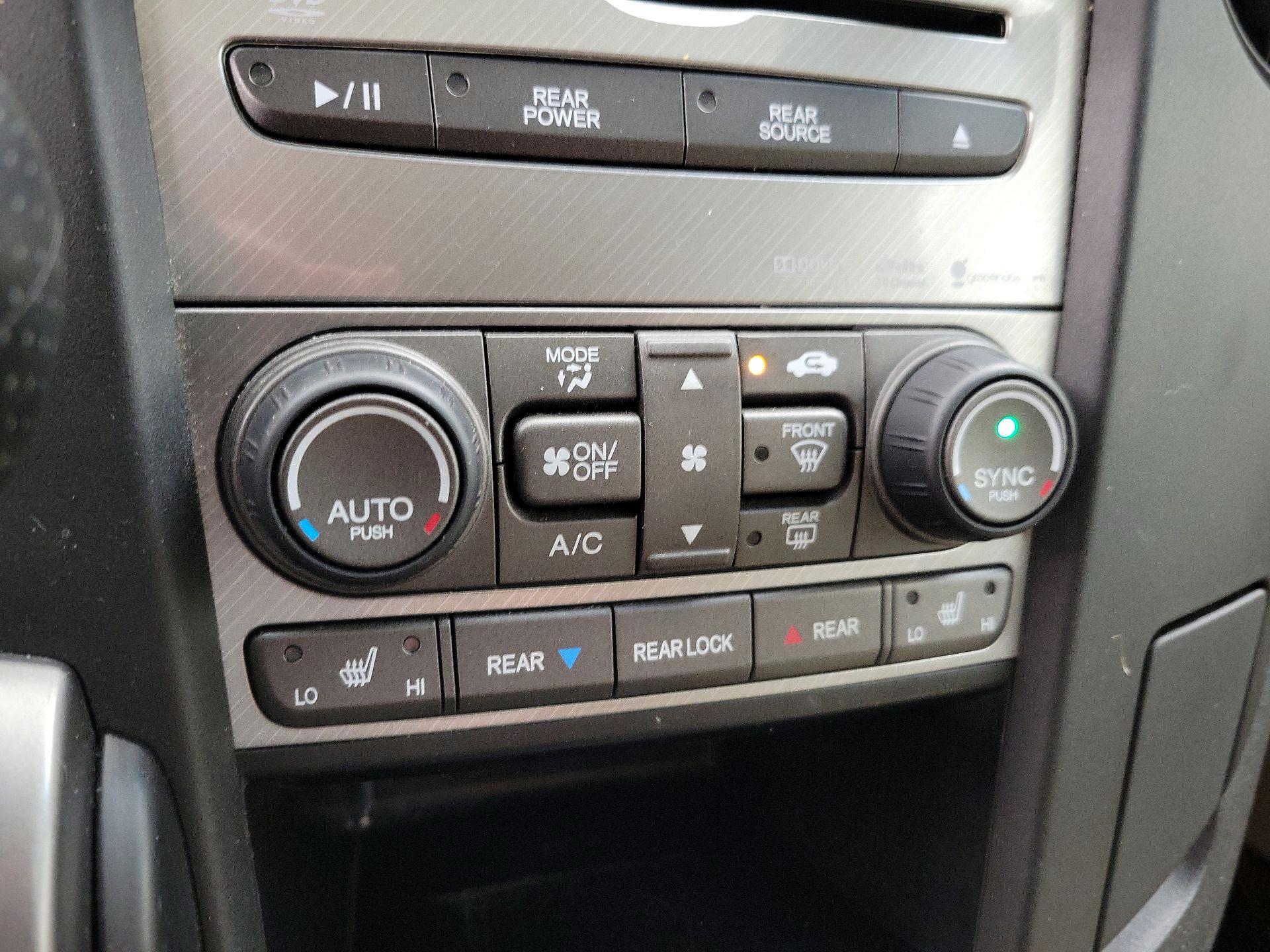 Thumbnail: 2013 Honda Pilot - 16