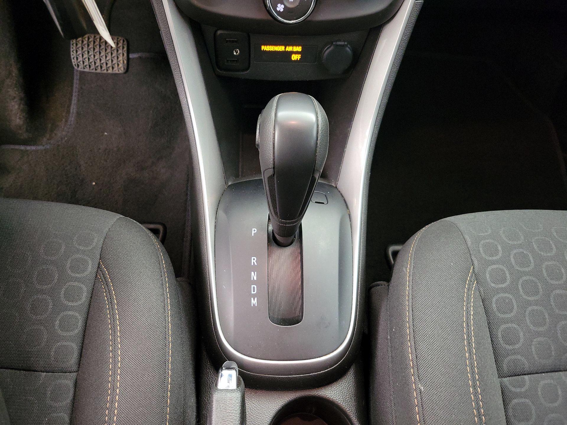 Thumbnail: 2022 Chevrolet Trax - 17