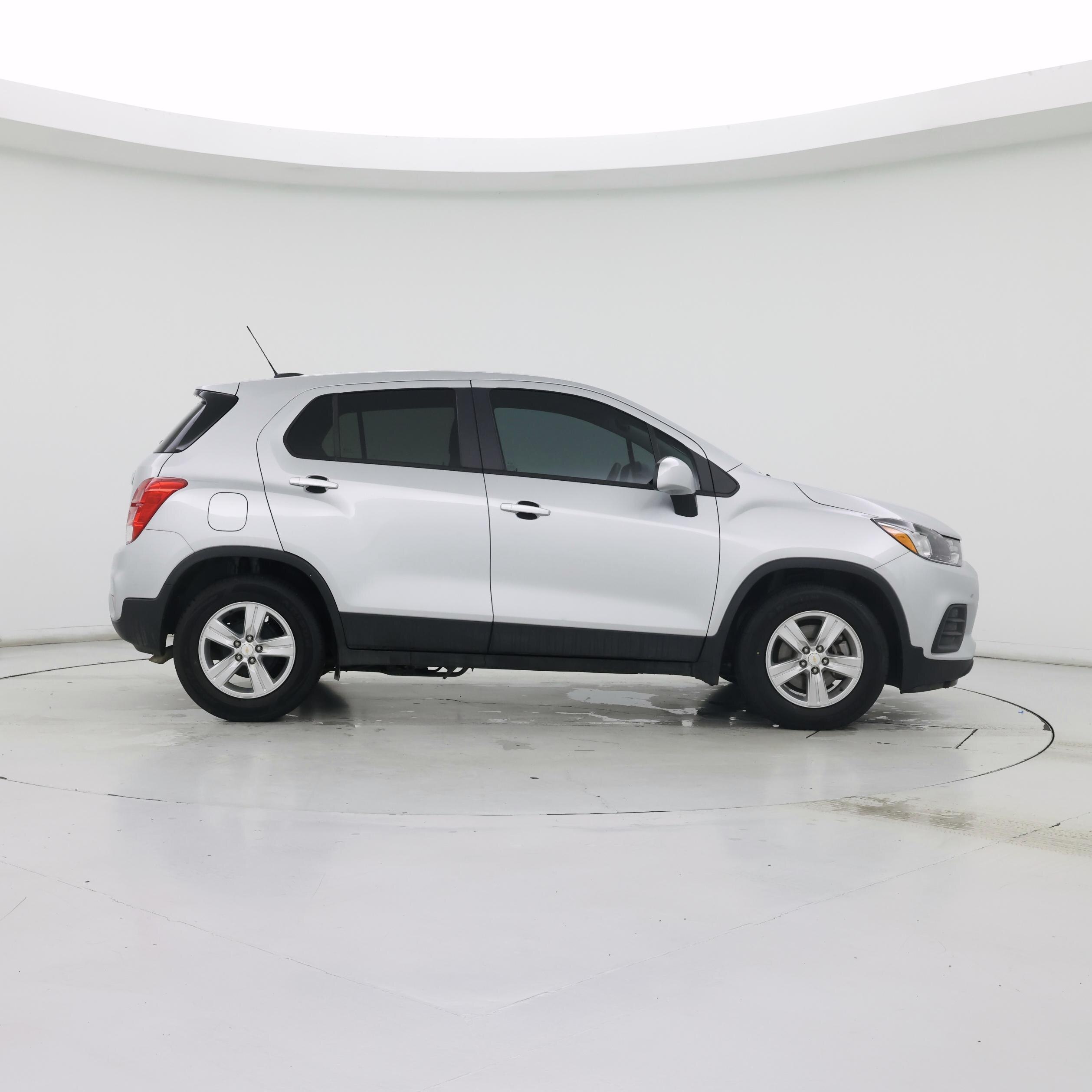 Thumbnail: 2022 Chevrolet Trax - 7