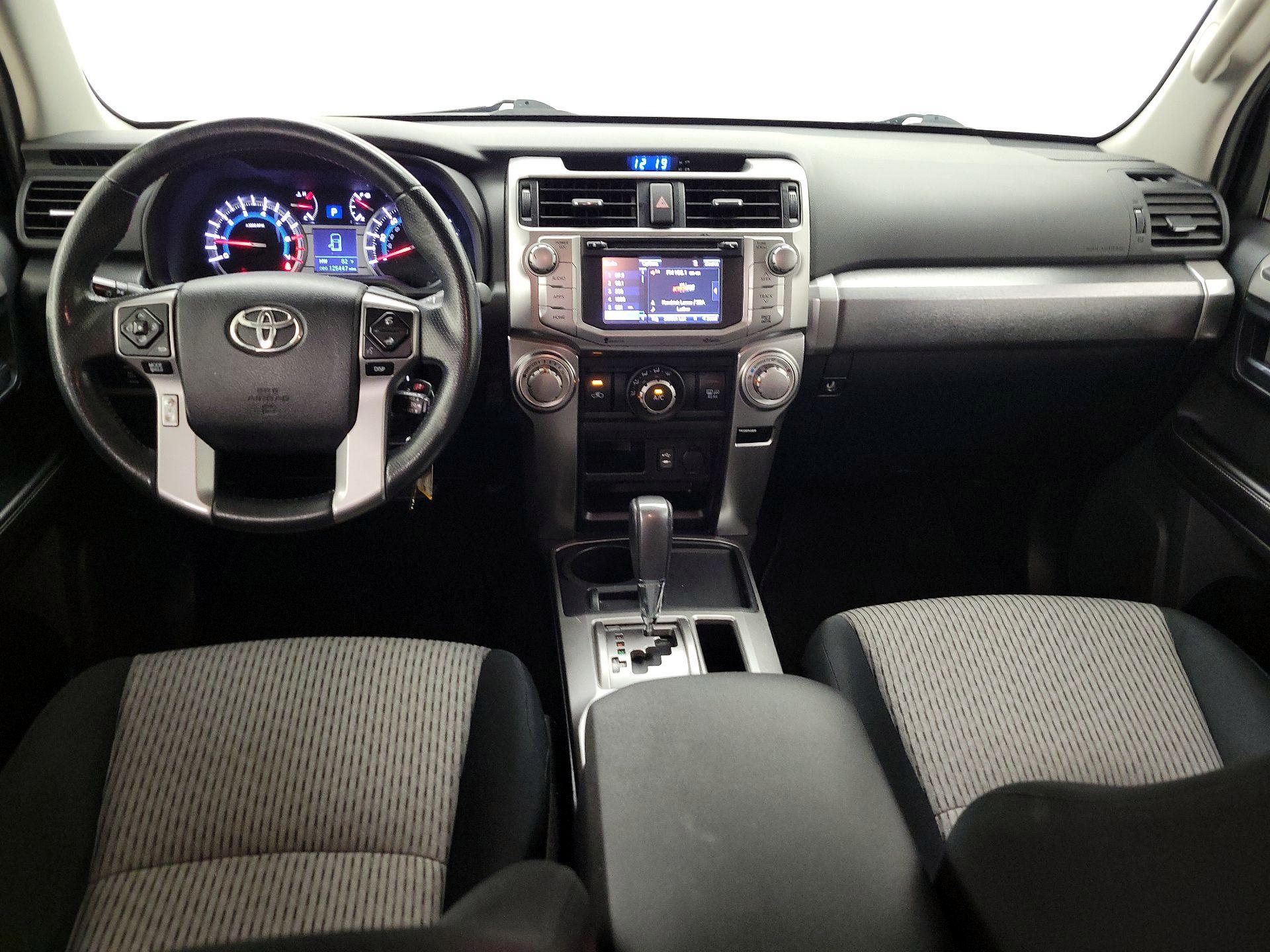 Thumbnail: 2015 Toyota 4Runner - 9