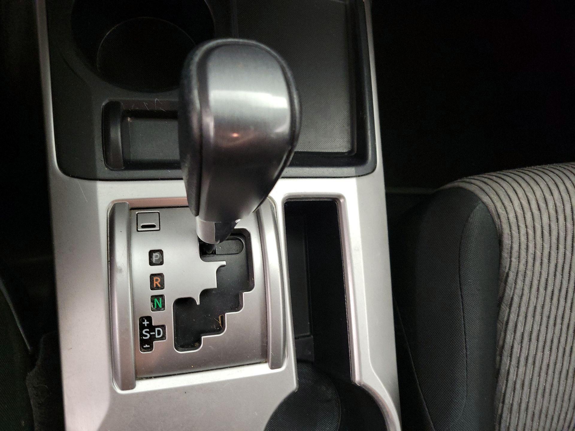 Thumbnail: 2015 Toyota 4Runner - 17