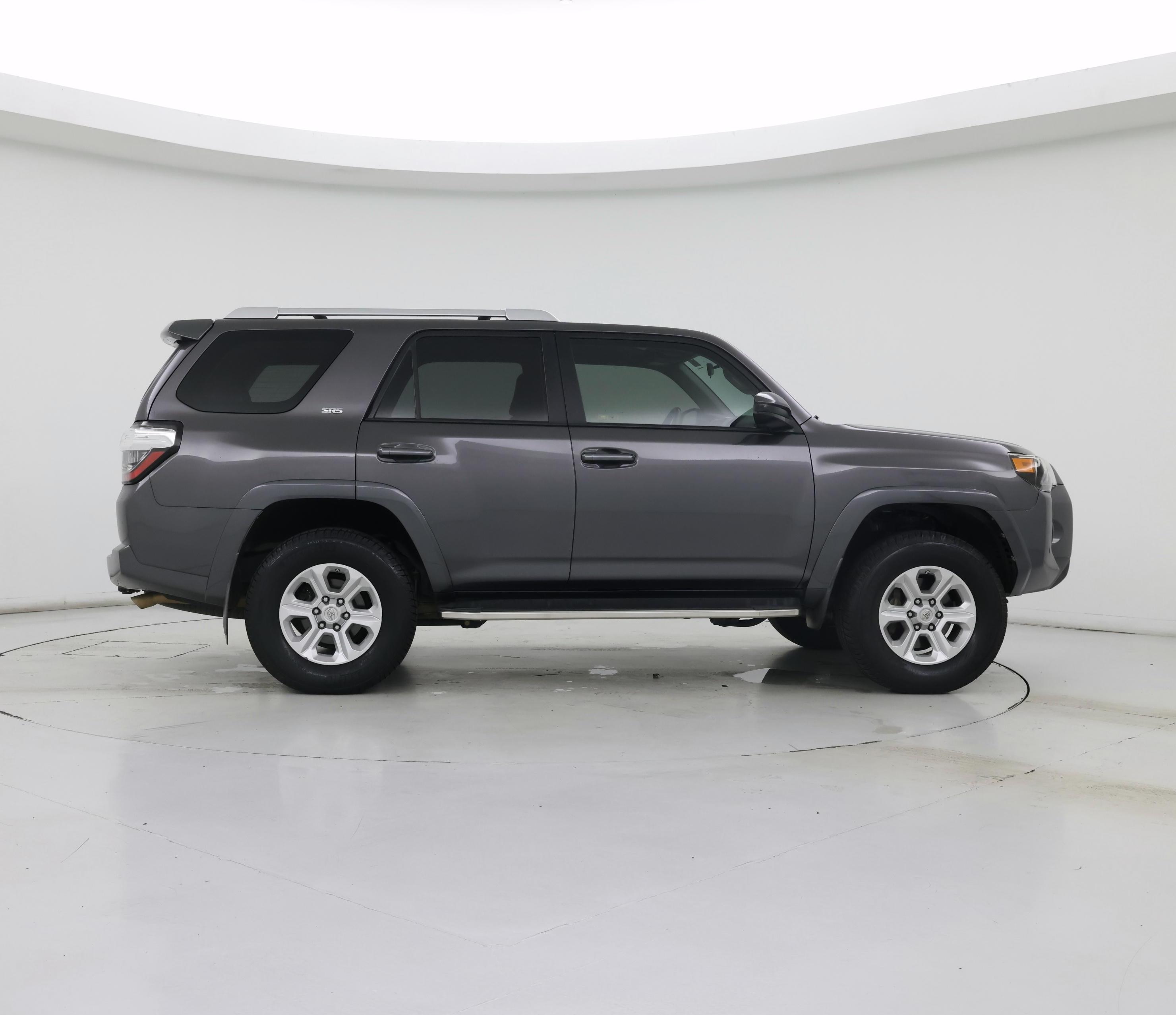 Thumbnail: 2015 Toyota 4Runner - 7