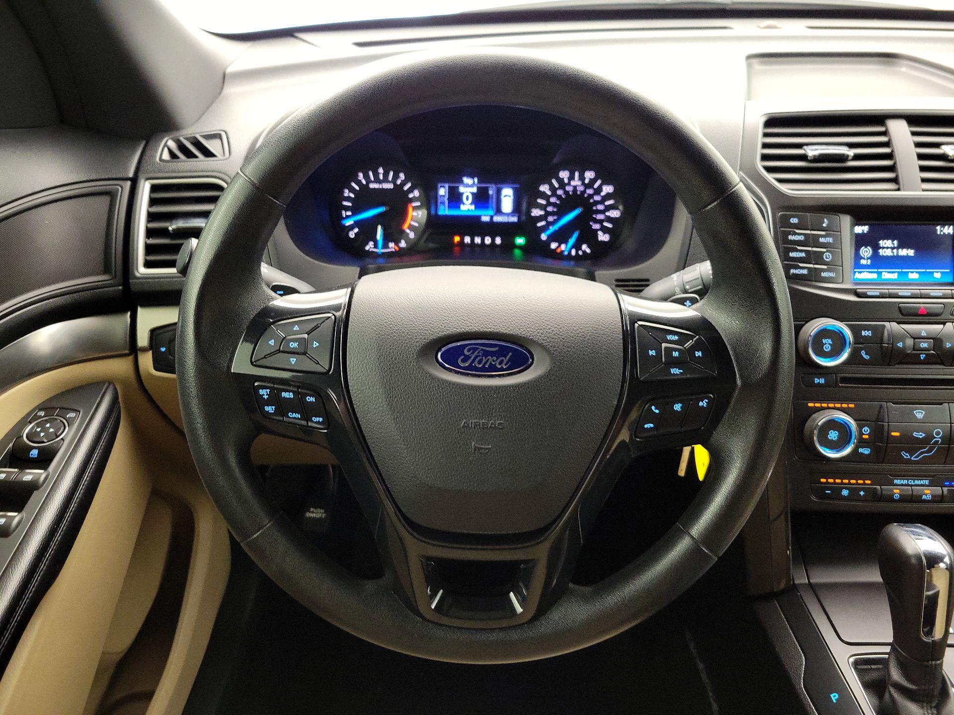 Thumbnail: 2017 Ford Explorer - 10