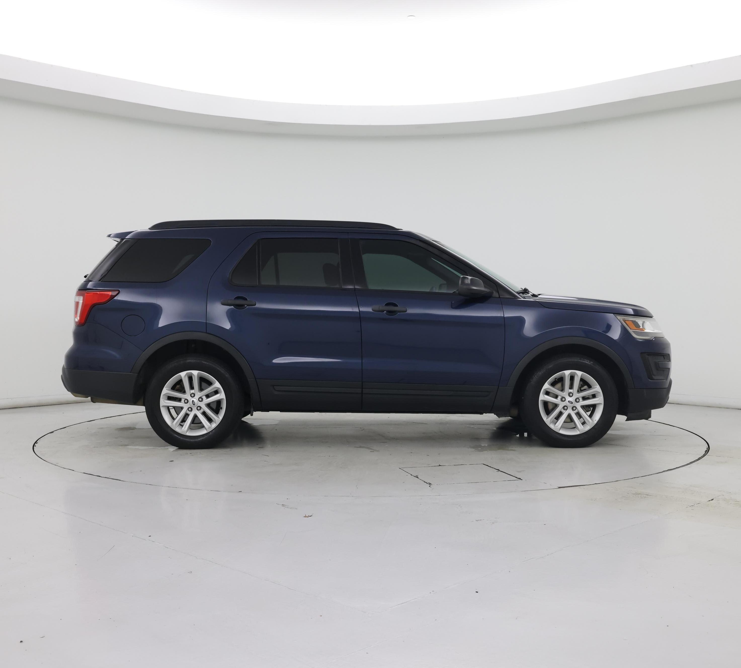 Thumbnail: 2017 Ford Explorer - 7
