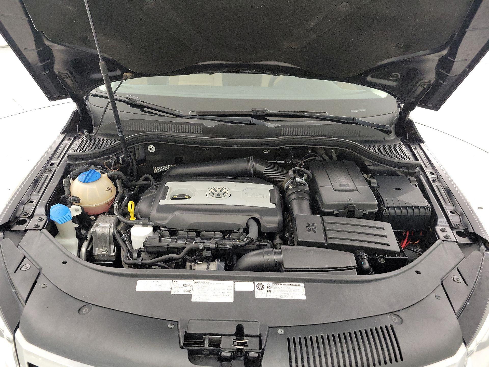 Thumbnail: 2014 Volkswagen CC - 20