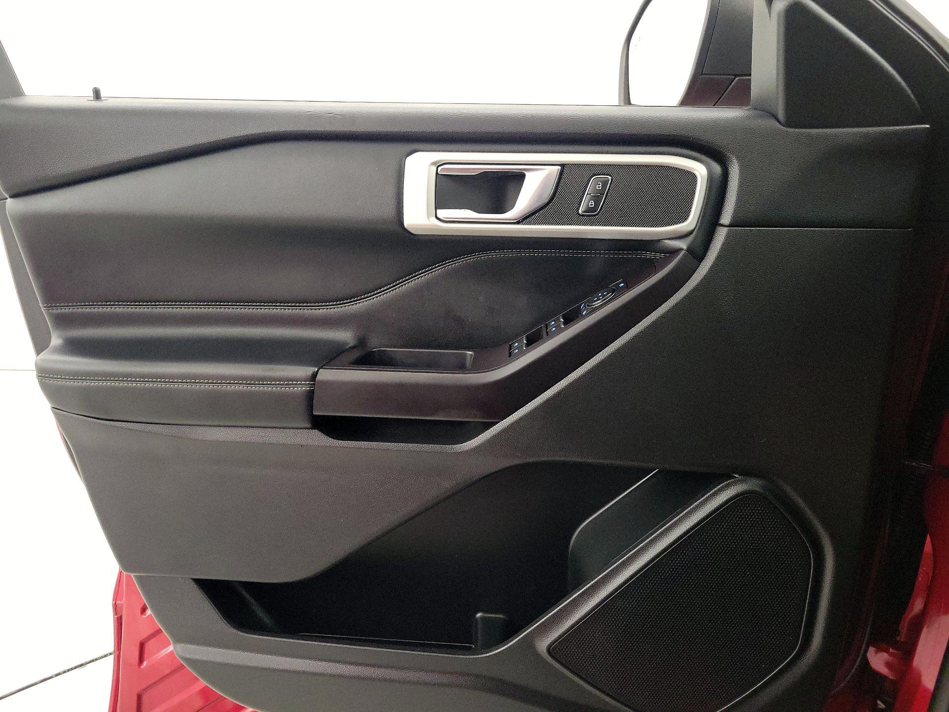 Thumbnail: 2020 Ford Explorer - 12