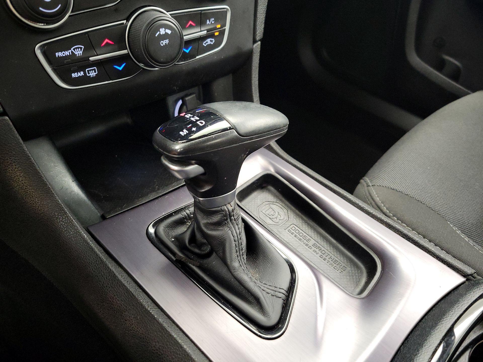 Thumbnail: 2017 Dodge Charger - 16