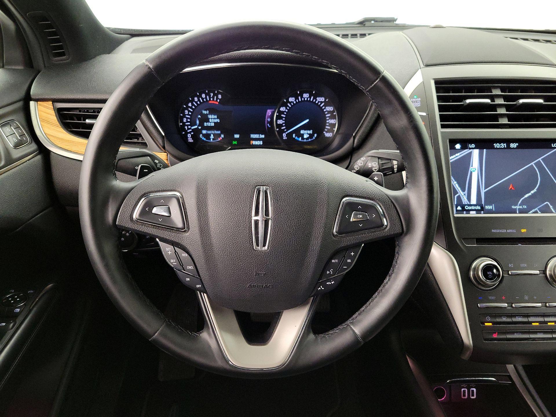 Thumbnail: 2016 Lincoln MKC - 10