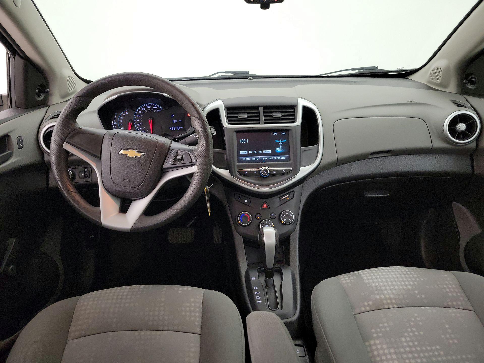 Thumbnail: 2017 Chevrolet Sonic - 9