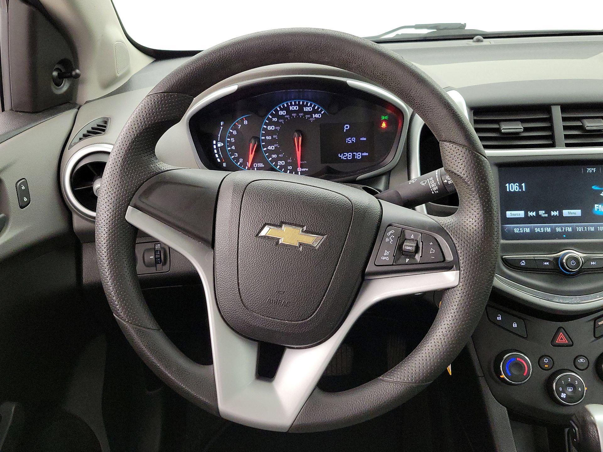 Thumbnail: 2017 Chevrolet Sonic - 10