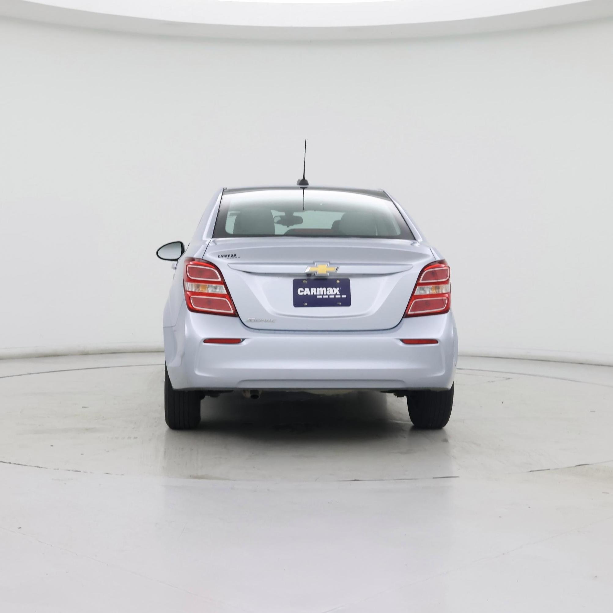 Thumbnail: 2017 Chevrolet Sonic - 6