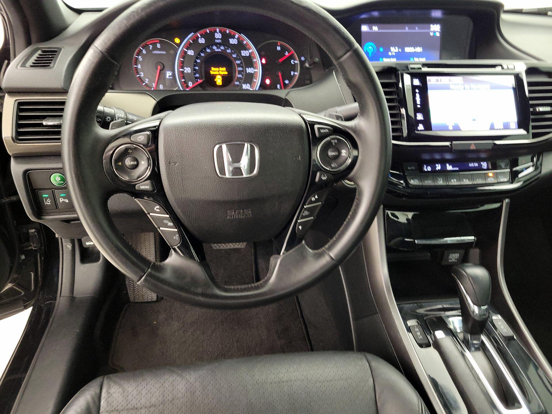 Thumbnail: 2016 Honda Accord - 10