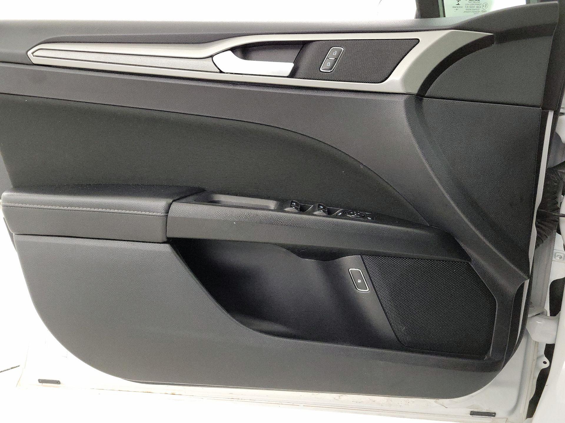 Thumbnail: 2019 Ford Fusion - 12
