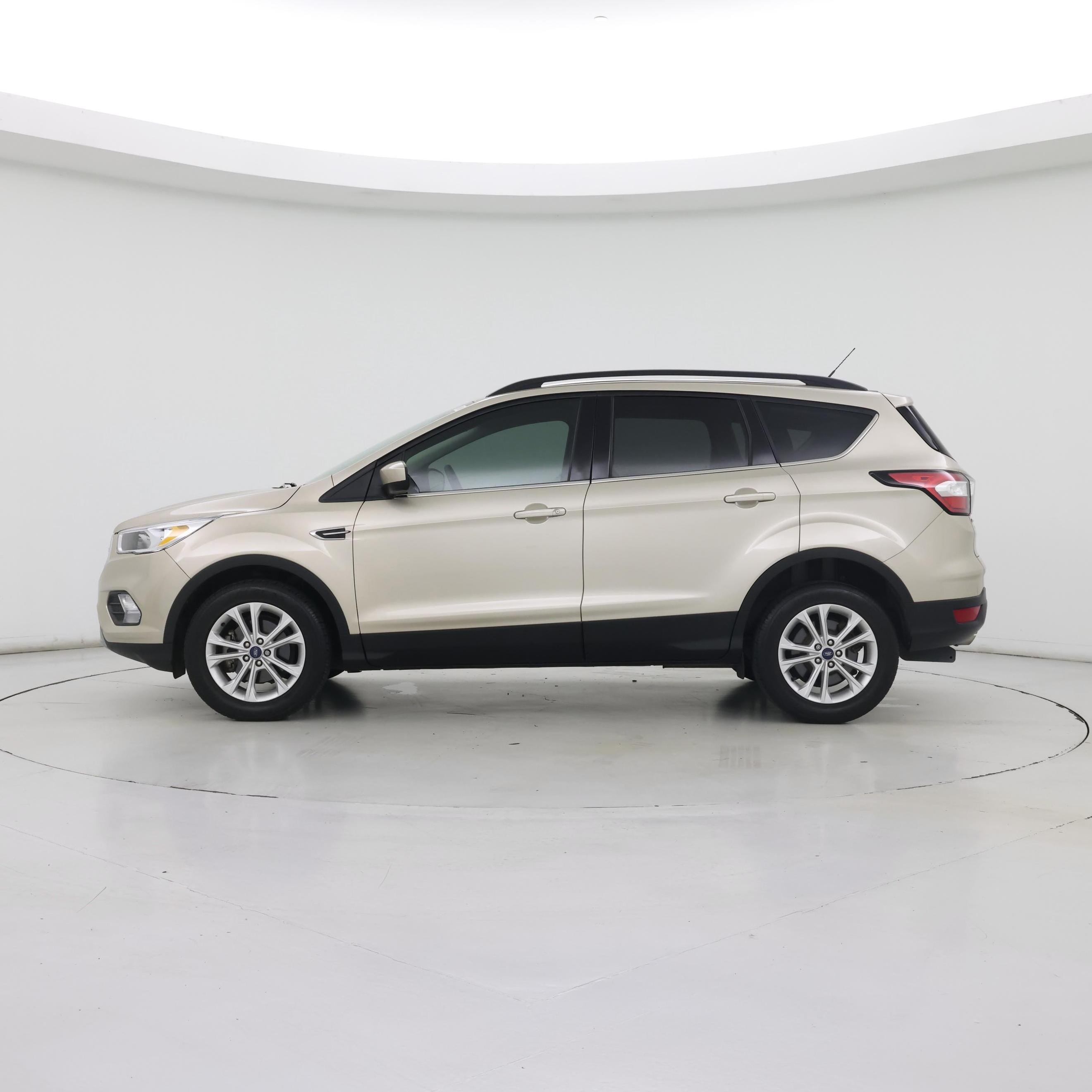 Thumbnail: 2018 Ford Escape - 3