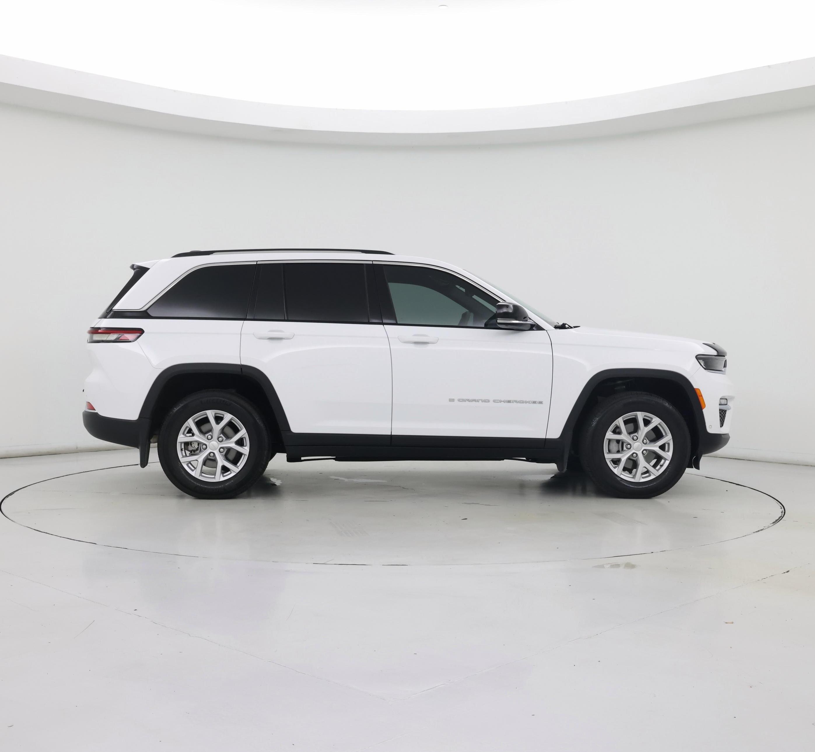 Thumbnail: 2023 Jeep Grand Cherokee - 7