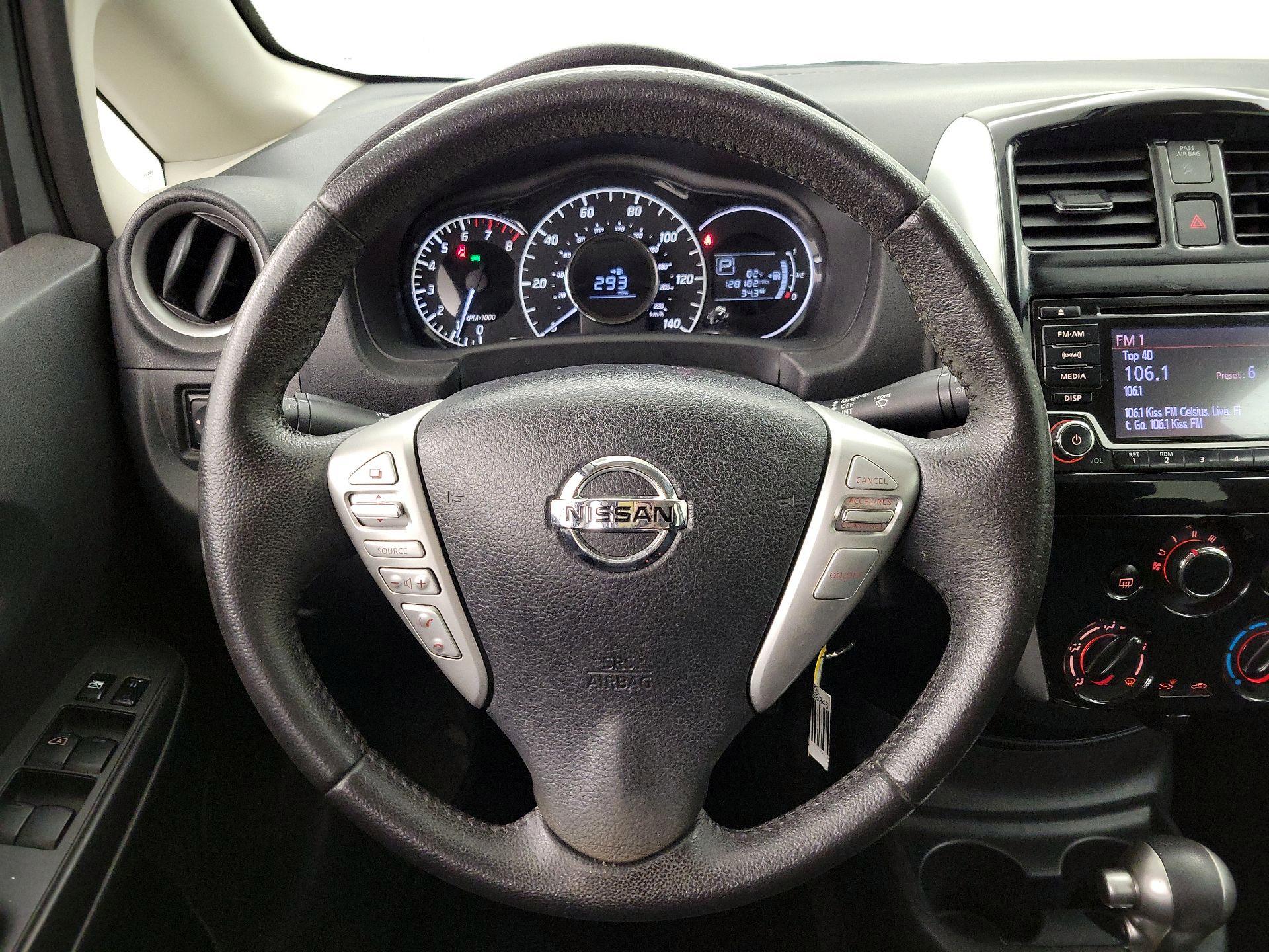 Thumbnail: 2015 Nissan Versa Note - 10