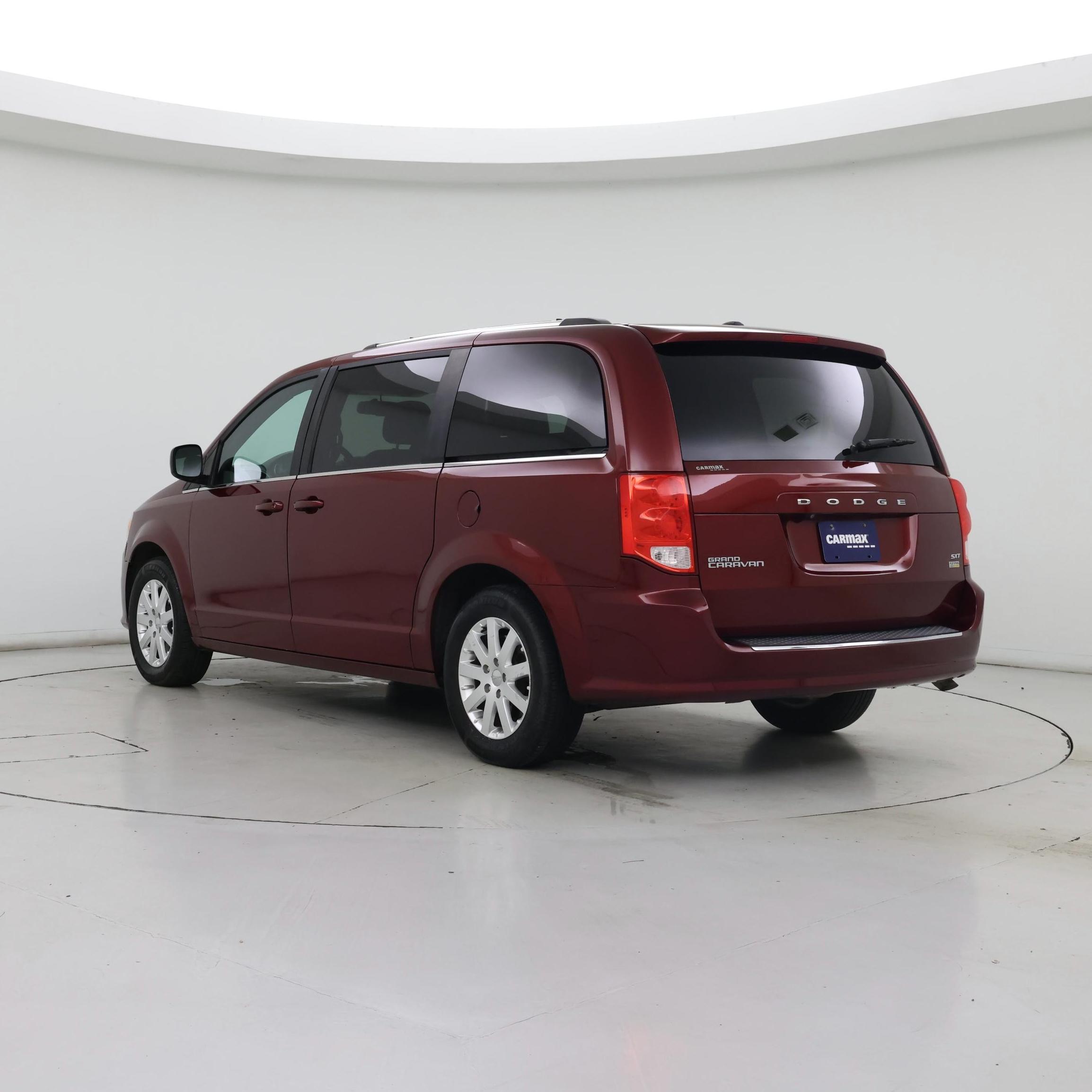 Thumbnail: 2018 Dodge Grand Caravan - 2