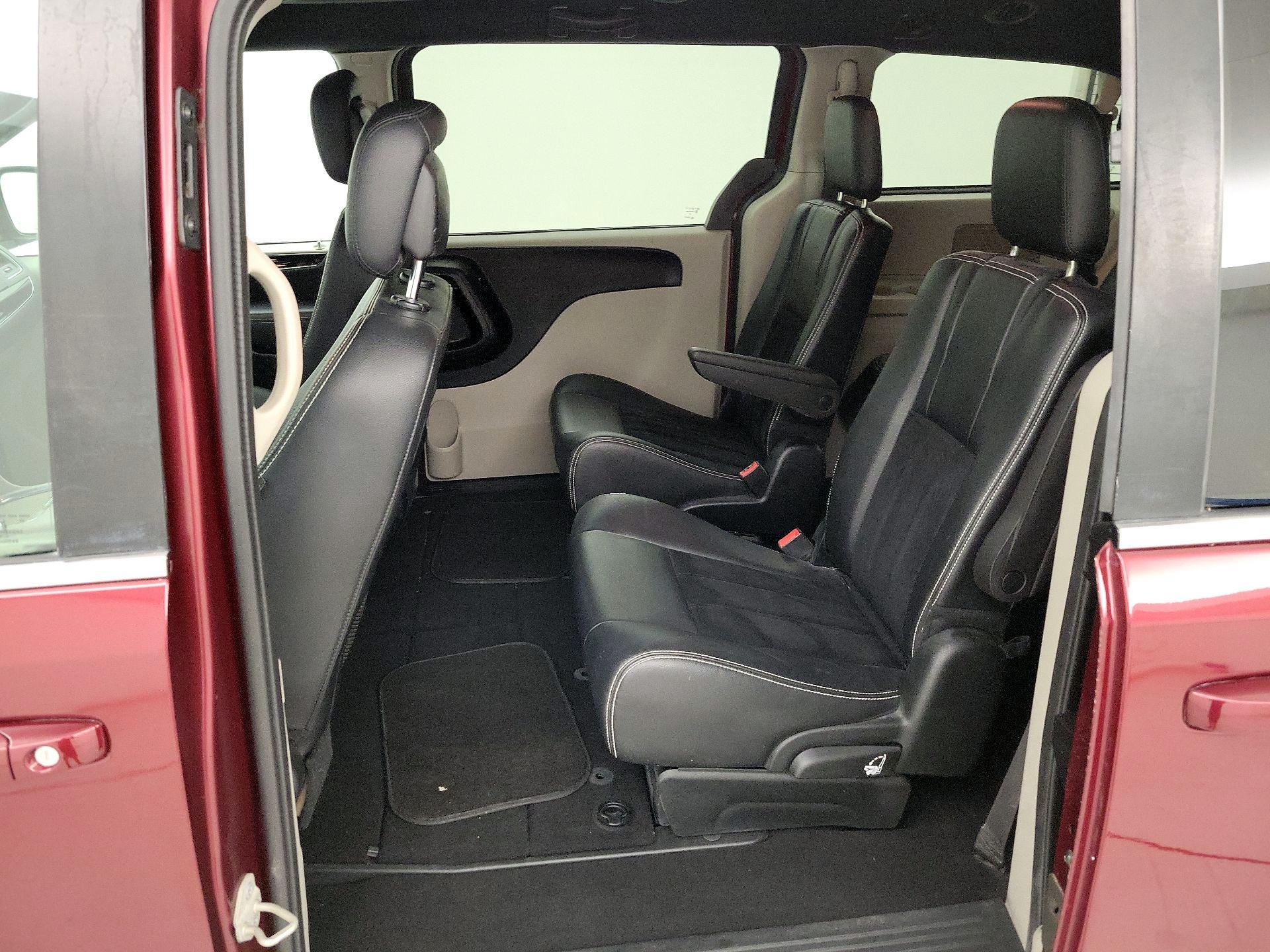Thumbnail: 2018 Dodge Grand Caravan - 19
