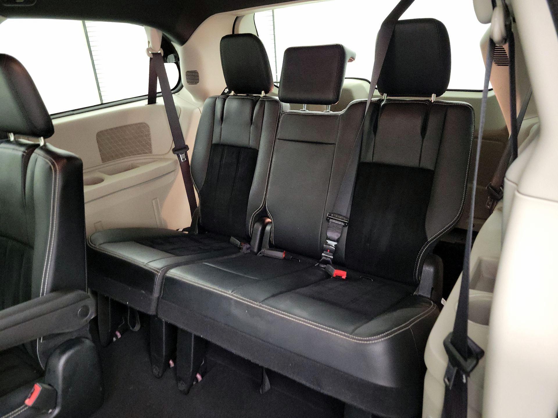 Thumbnail: 2018 Dodge Grand Caravan - 20