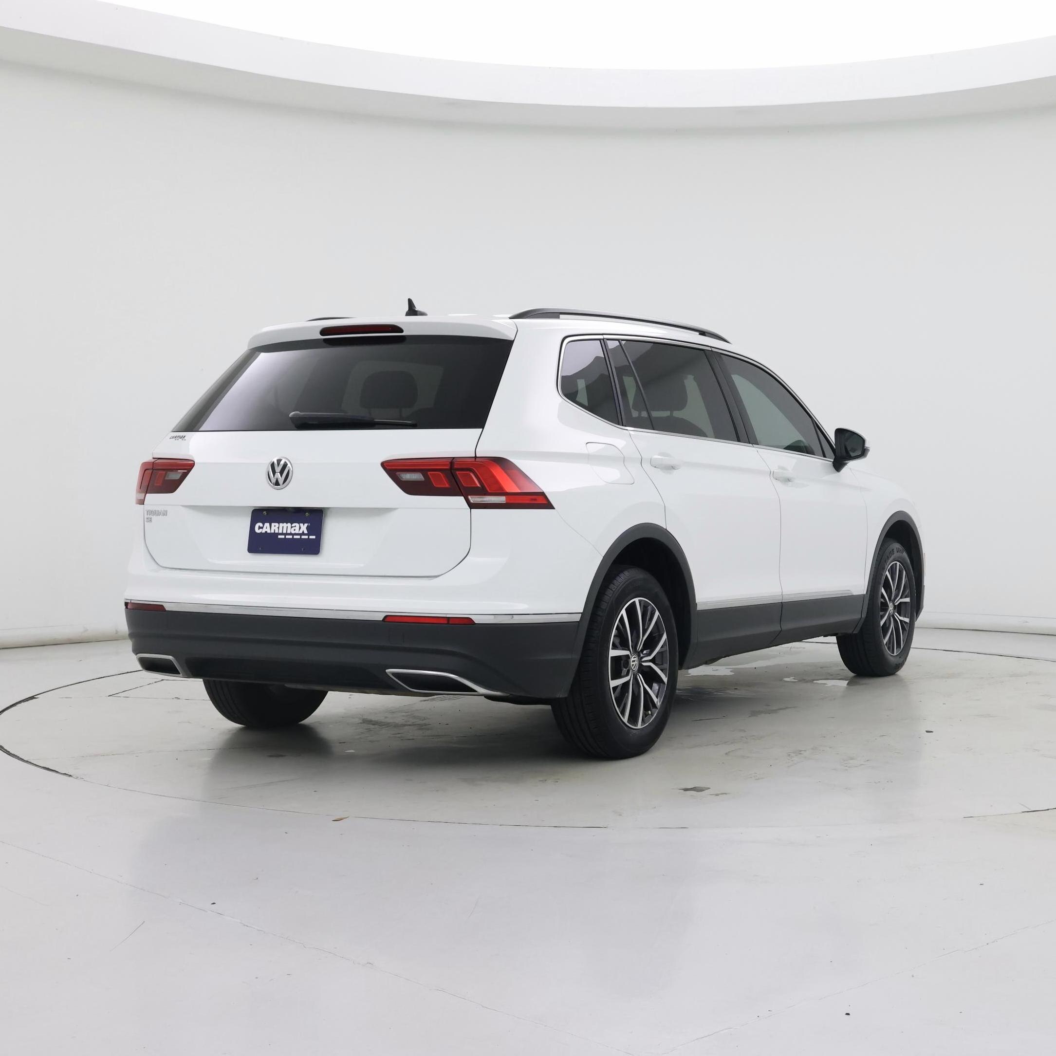 Thumbnail: 2020 Volkswagen Tiguan - 8