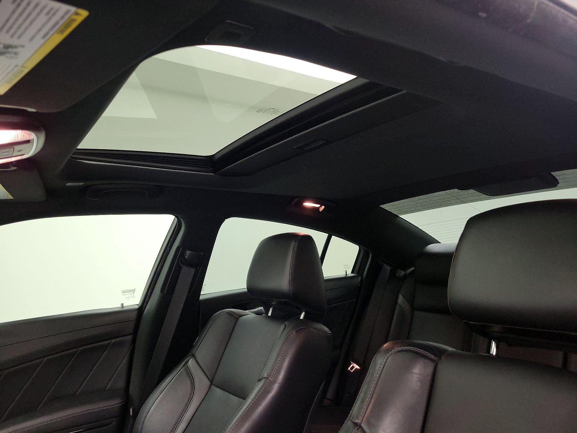 Thumbnail: 2020 Dodge Charger - 20