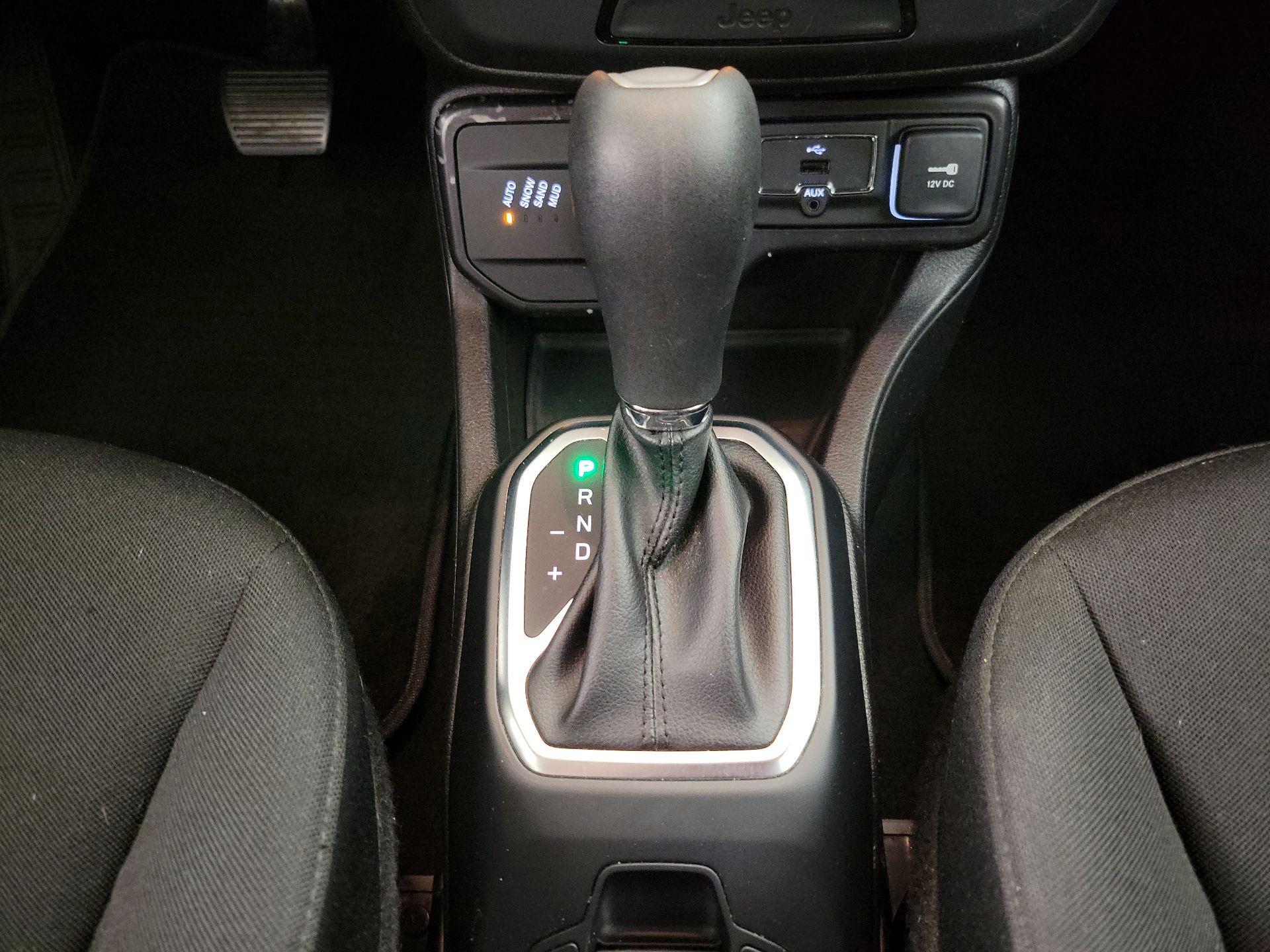 Thumbnail: 2018 Jeep Renegade - 17