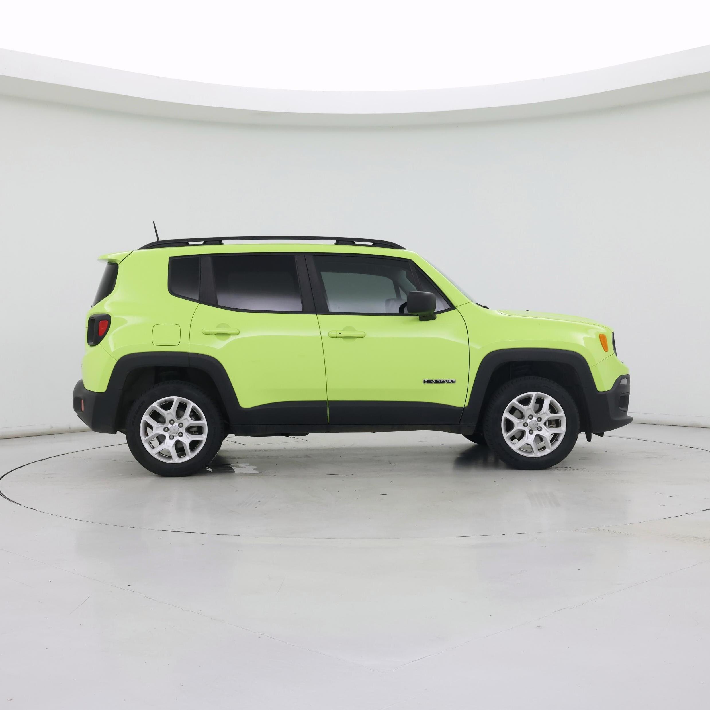 Thumbnail: 2018 Jeep Renegade - 7