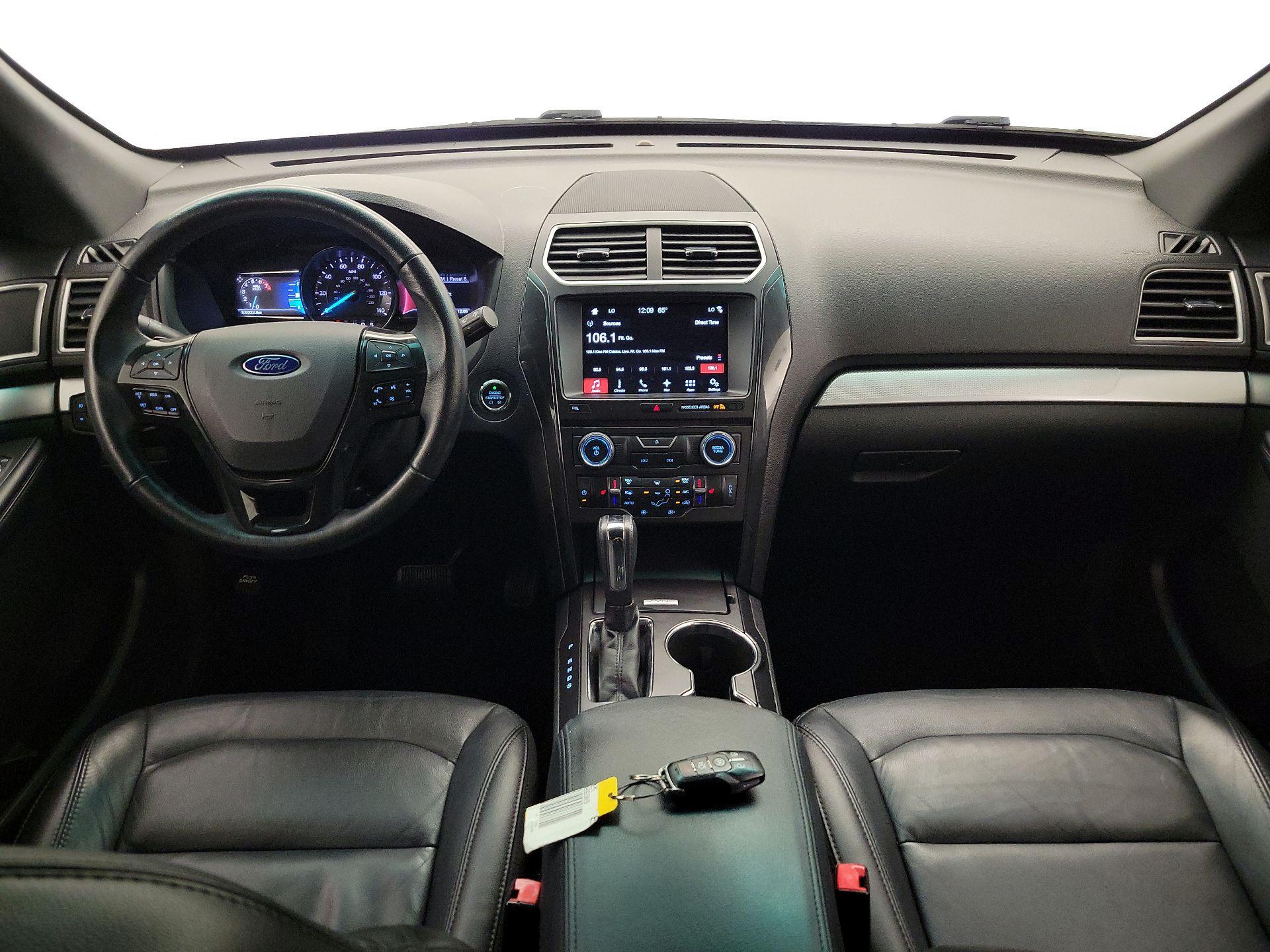 Thumbnail: 2017 Ford Explorer - 9