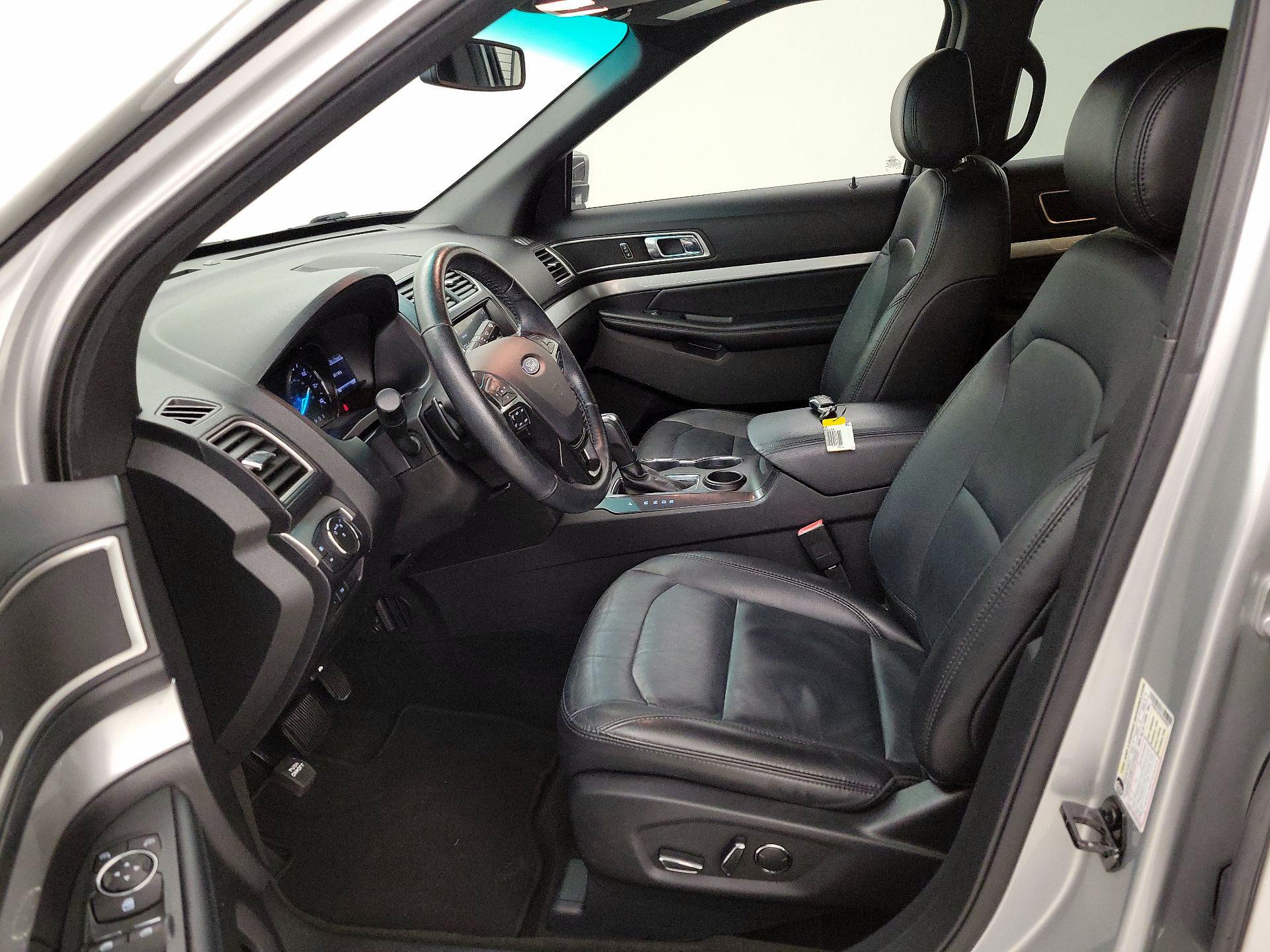 Thumbnail: 2017 Ford Explorer - 11