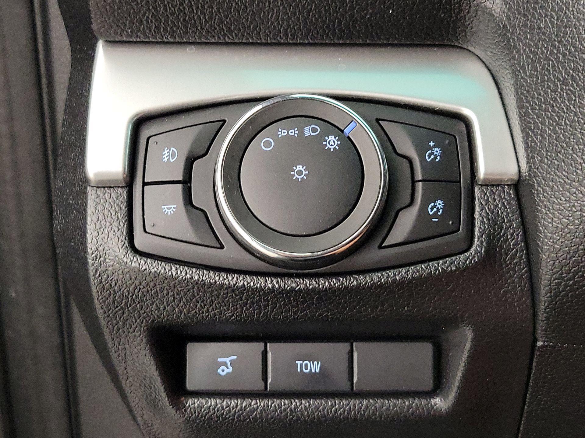 Thumbnail: 2017 Ford Explorer - 13