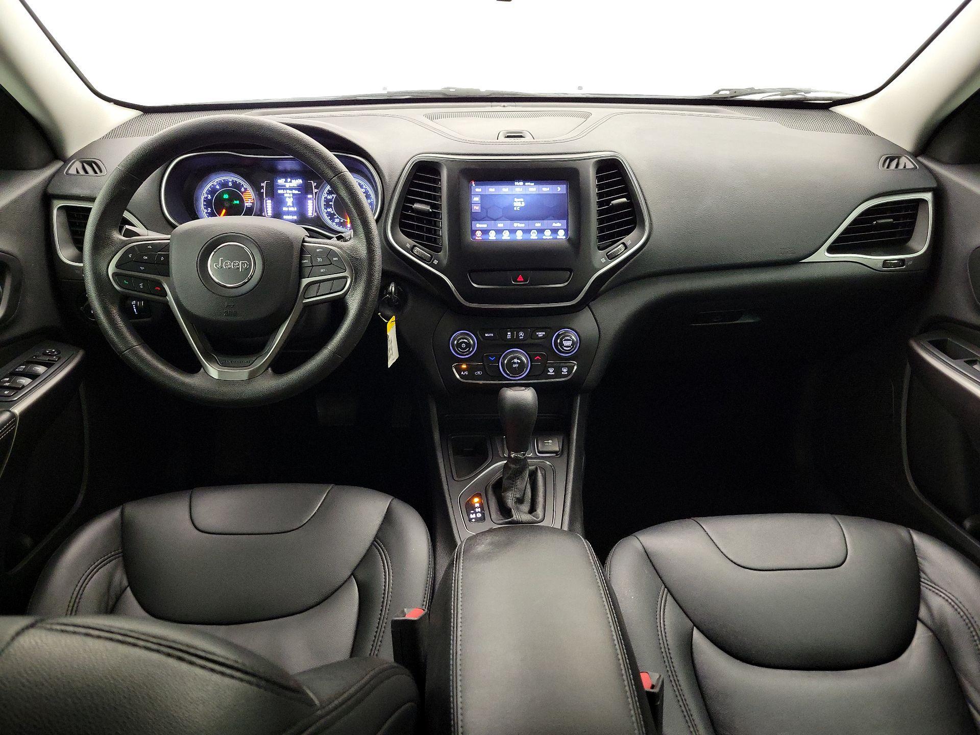 Thumbnail: 2019 Jeep Cherokee - 9
