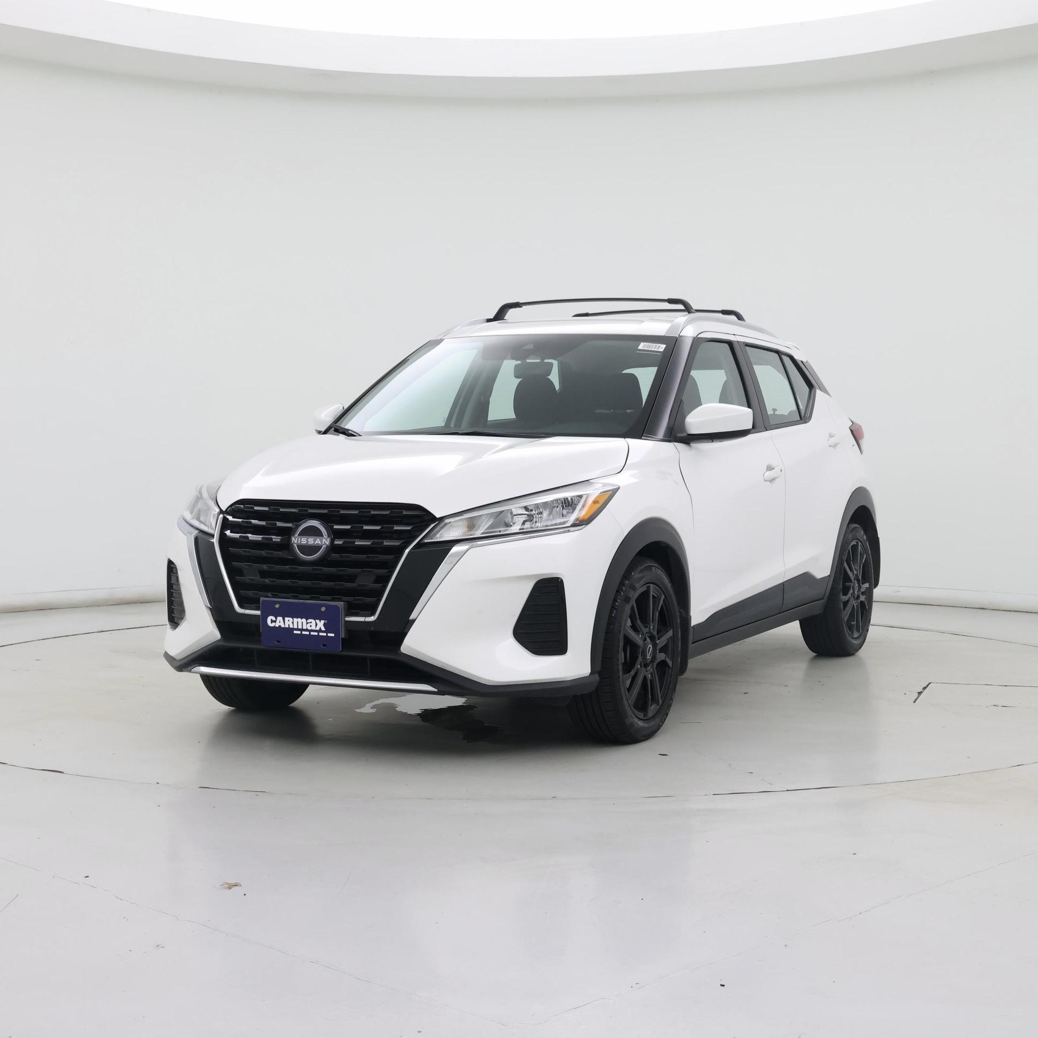 Thumbnail: 2023 Nissan Kicks - 4